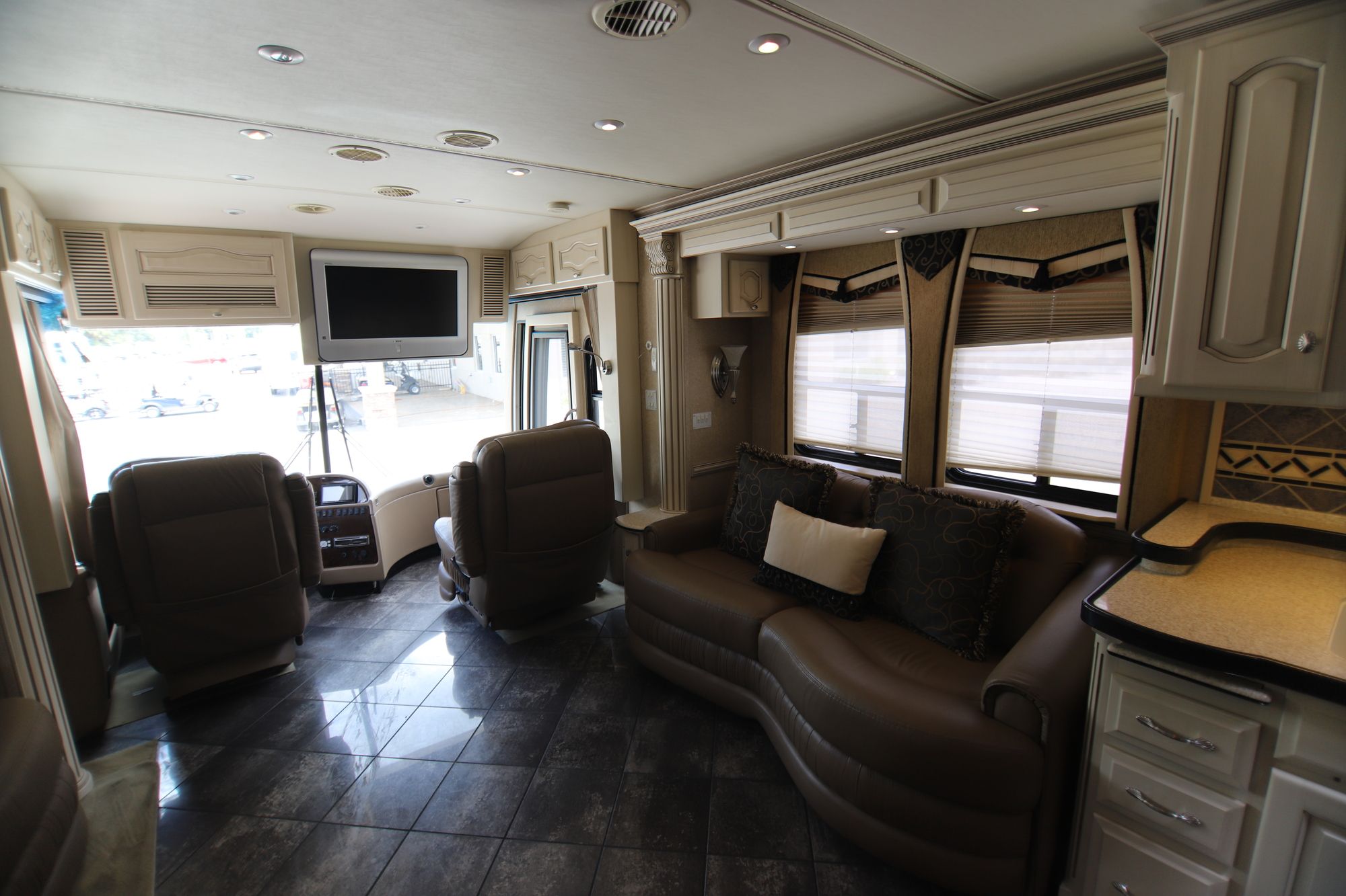 Used 2006 Newmar Essex 4502 Class A  For Sale