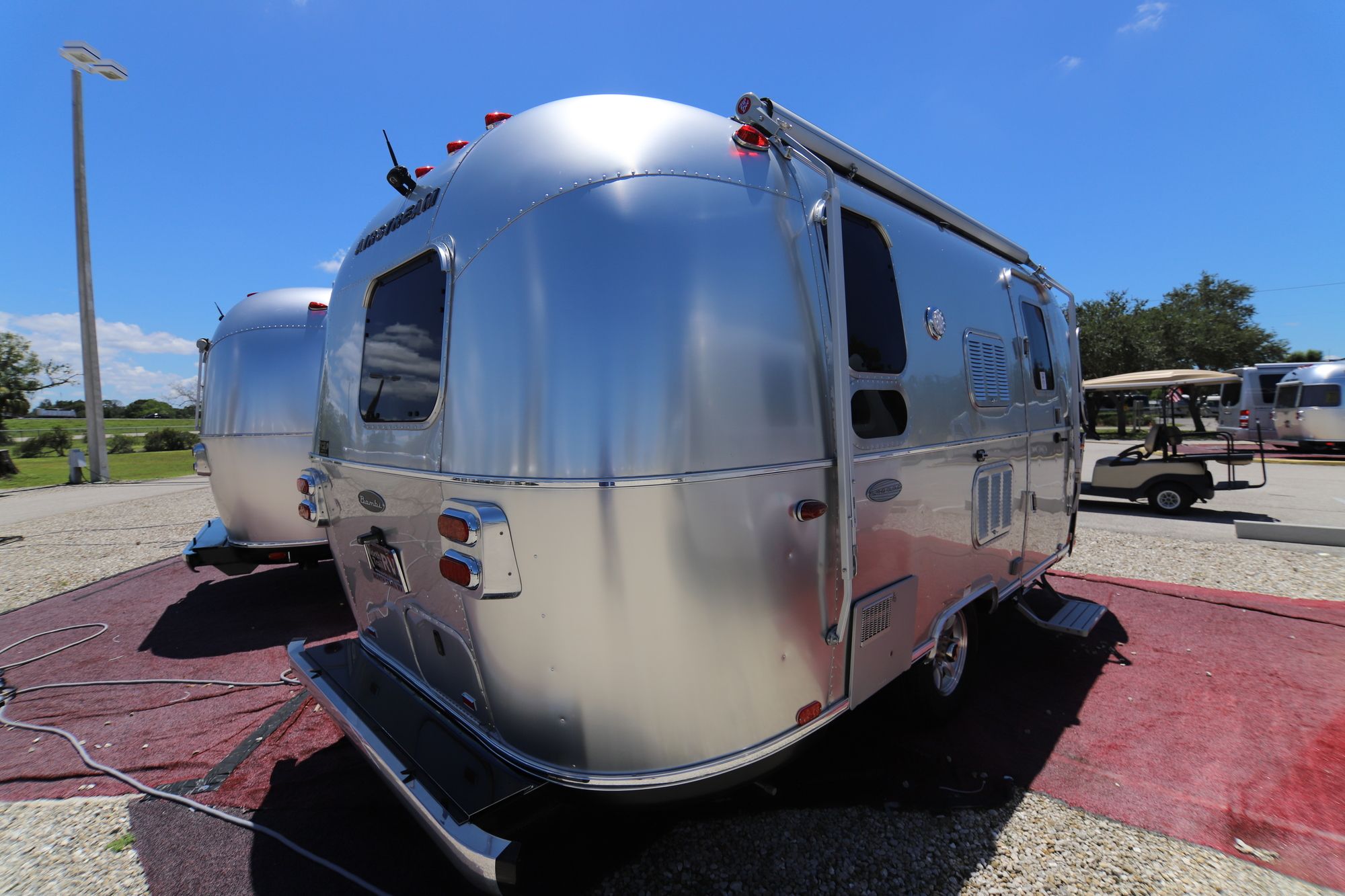 New 2019 Airstream Flying Cloud 19CB Travel Trailer  For Sale