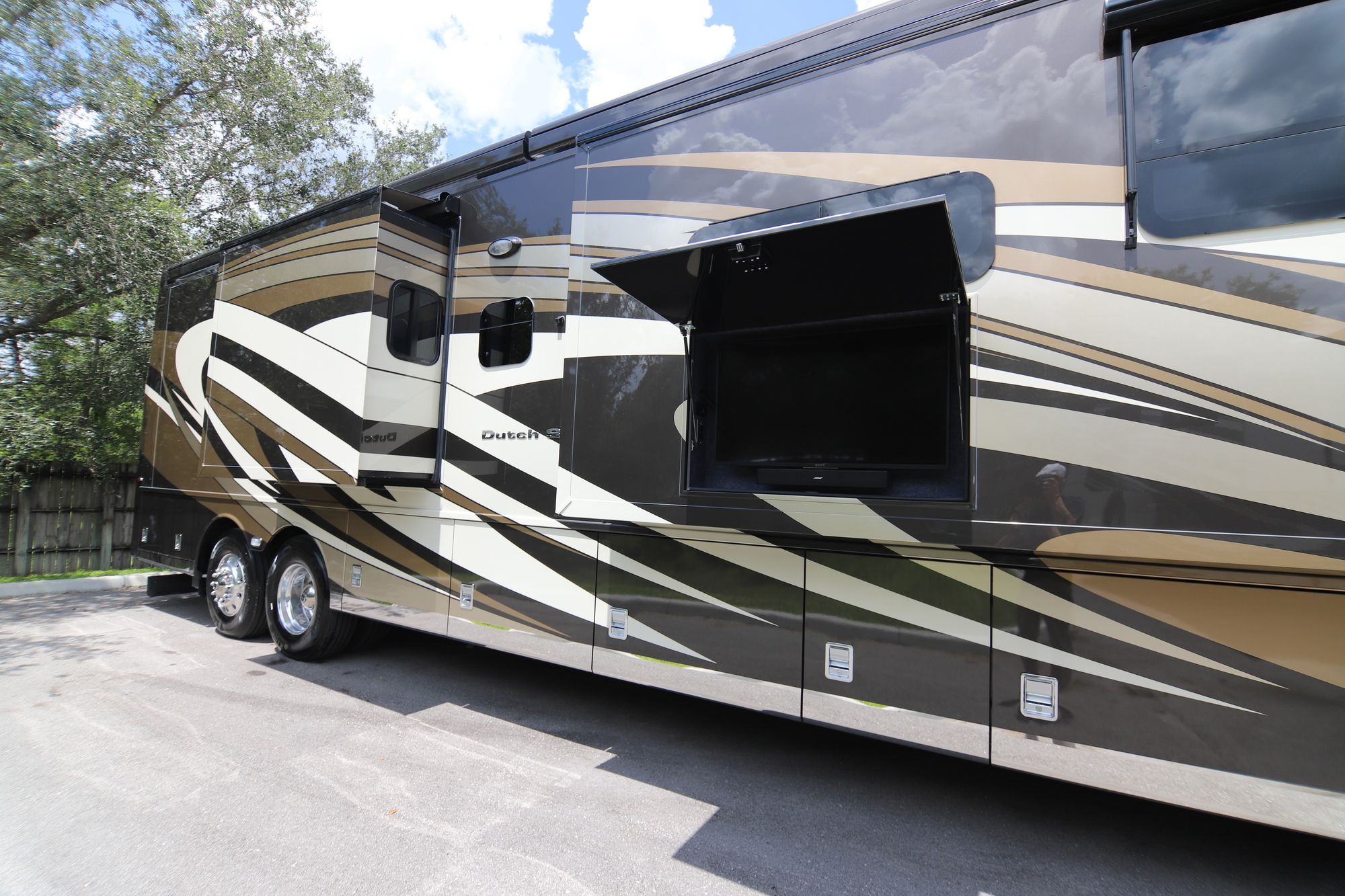 New 2019 Newmar Dutch Star 4369 Class A  For Sale