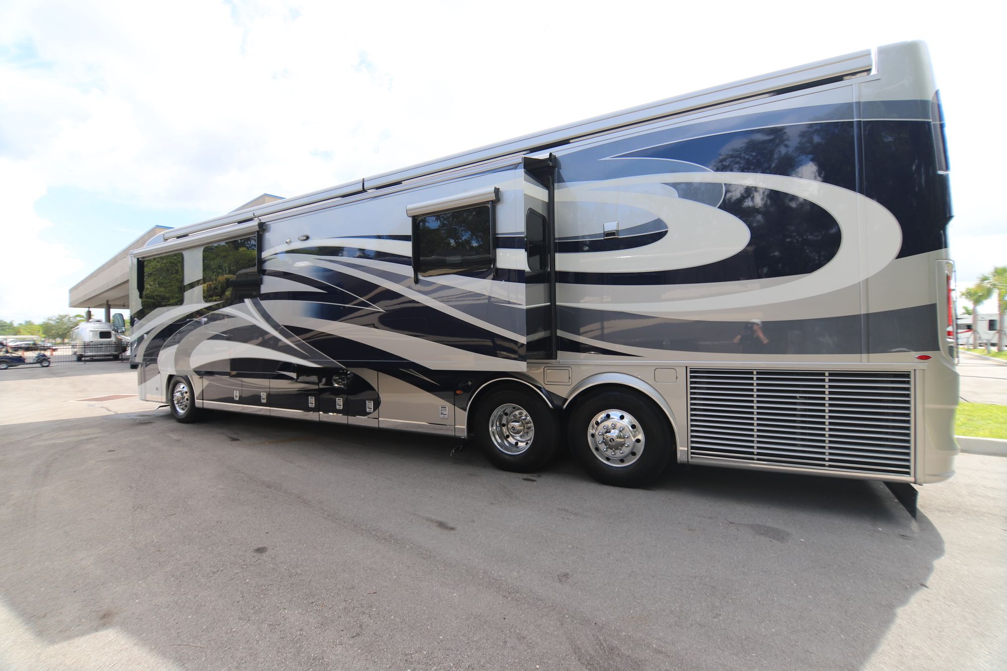 New 2019 Newmar Essex 4551 Class A  For Sale