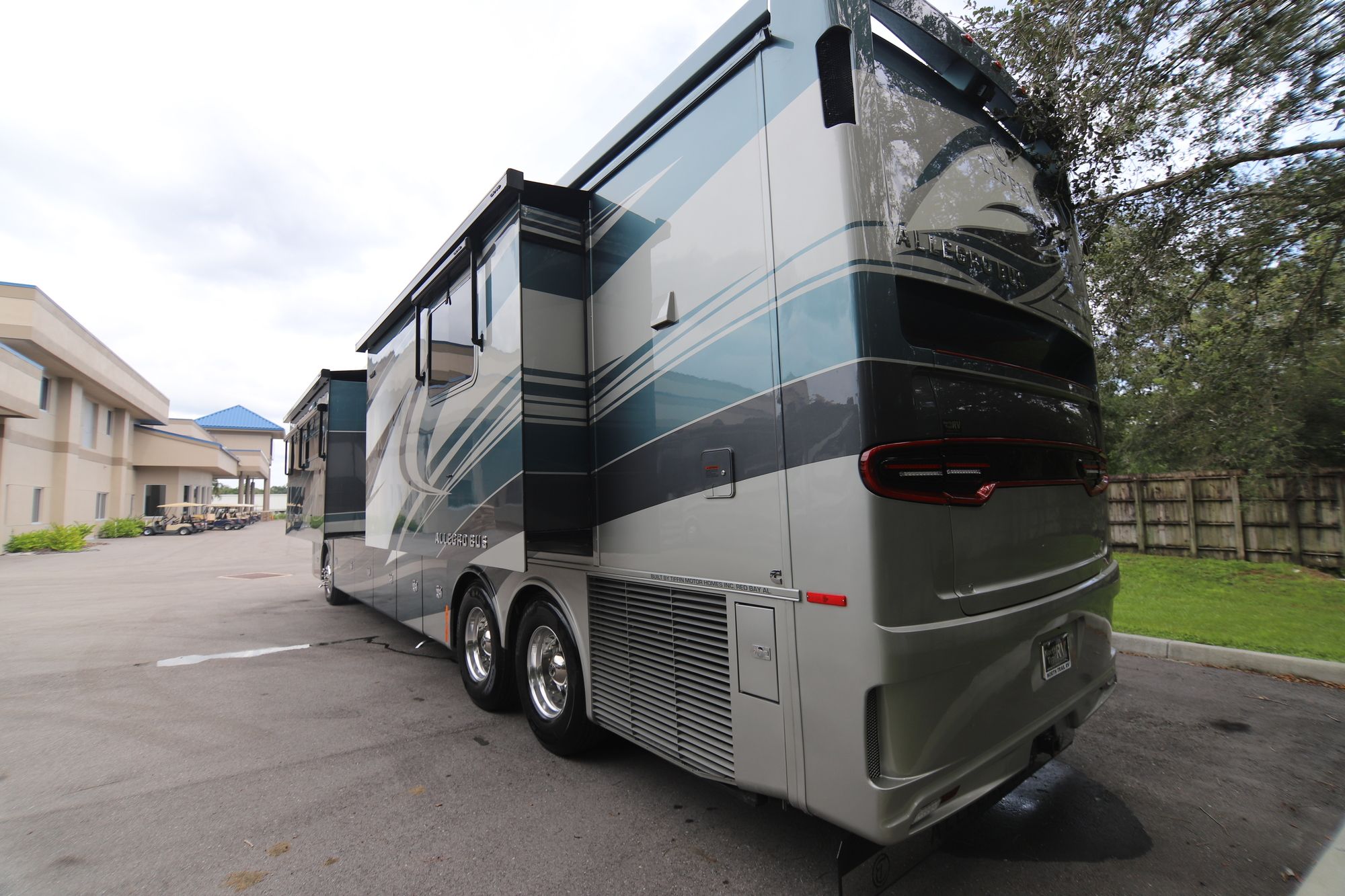 New 2019 Tiffin Motor Homes Allegro Bus 45MP Class A  For Sale