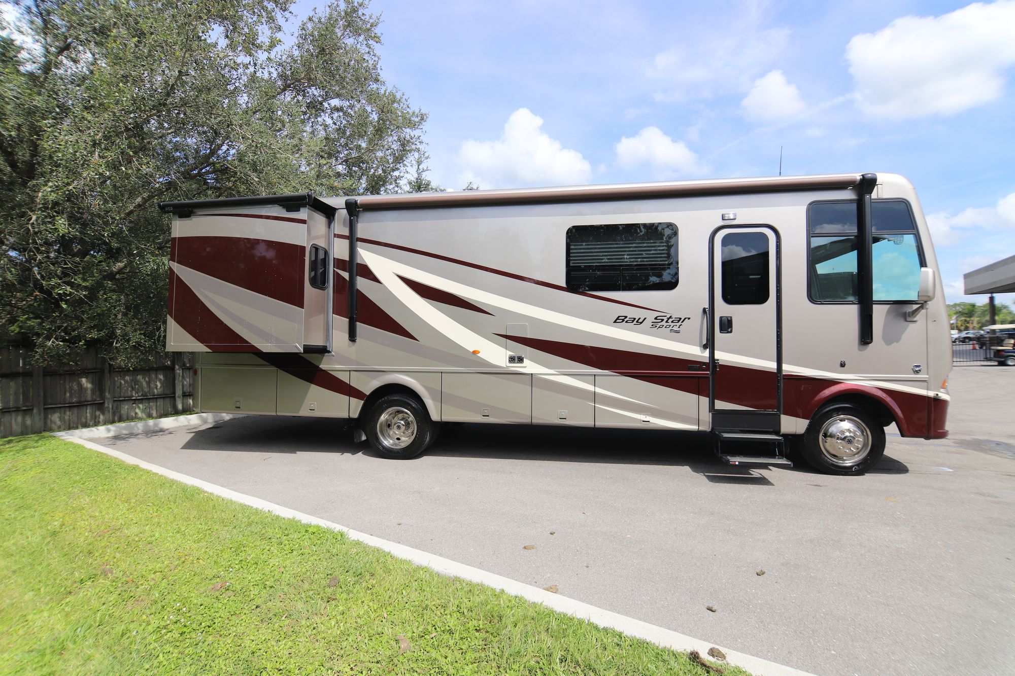 New 2019 Newmar Bay Star Sport 3014 Class A  For Sale