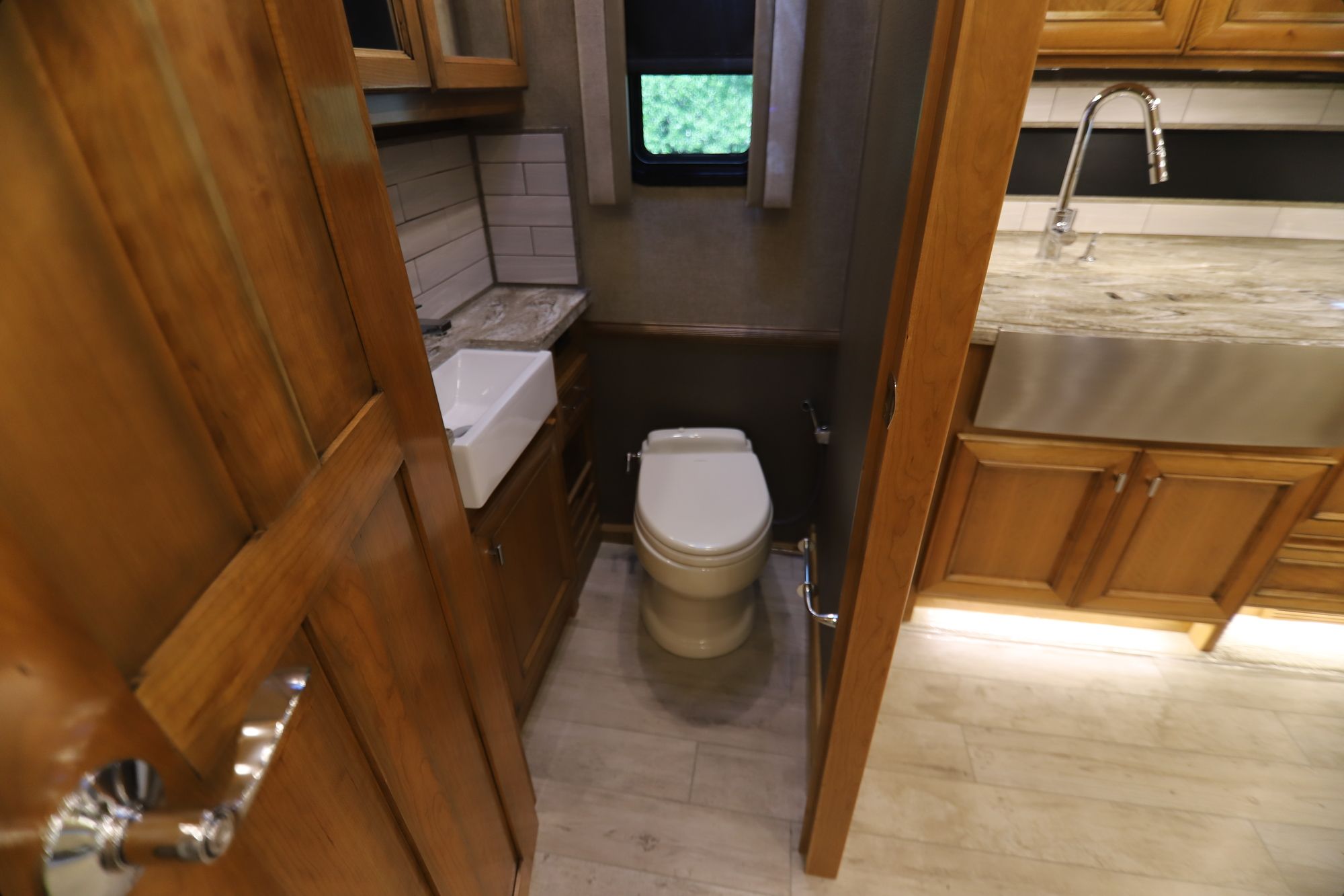 New 2019 Tiffin Motor Homes Allegro Bus 40IP Class A  For Sale