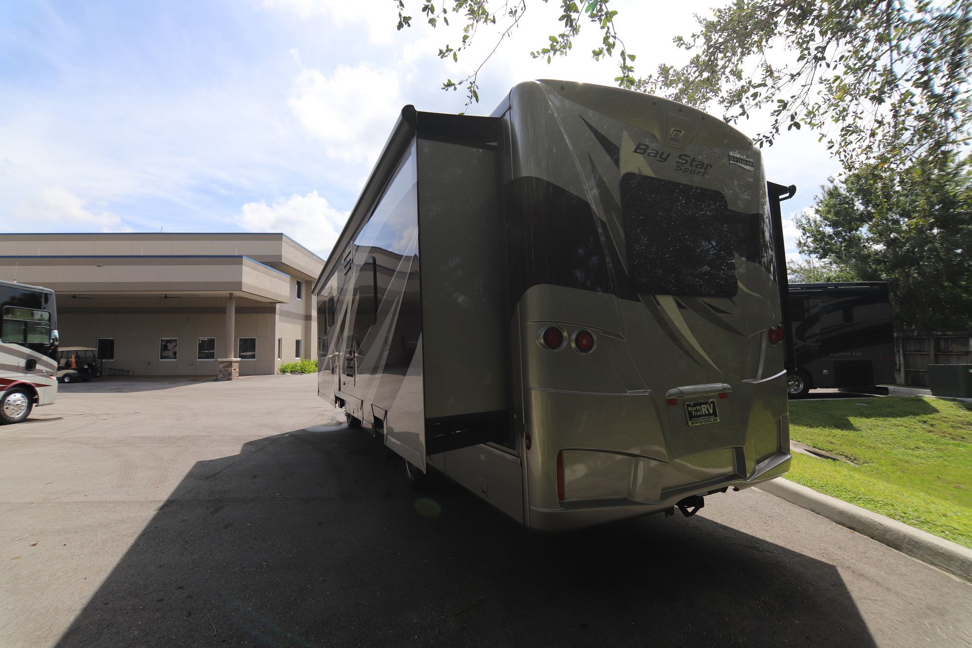 New 2019 Newmar Bay Star Sport 3014 Class A  For Sale