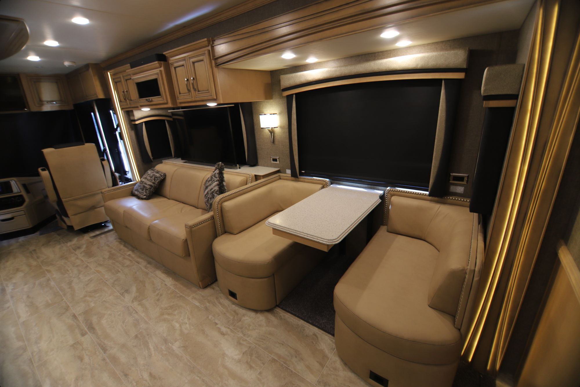 New 2019 Newmar Ventana Le 4002 Class A  For Sale