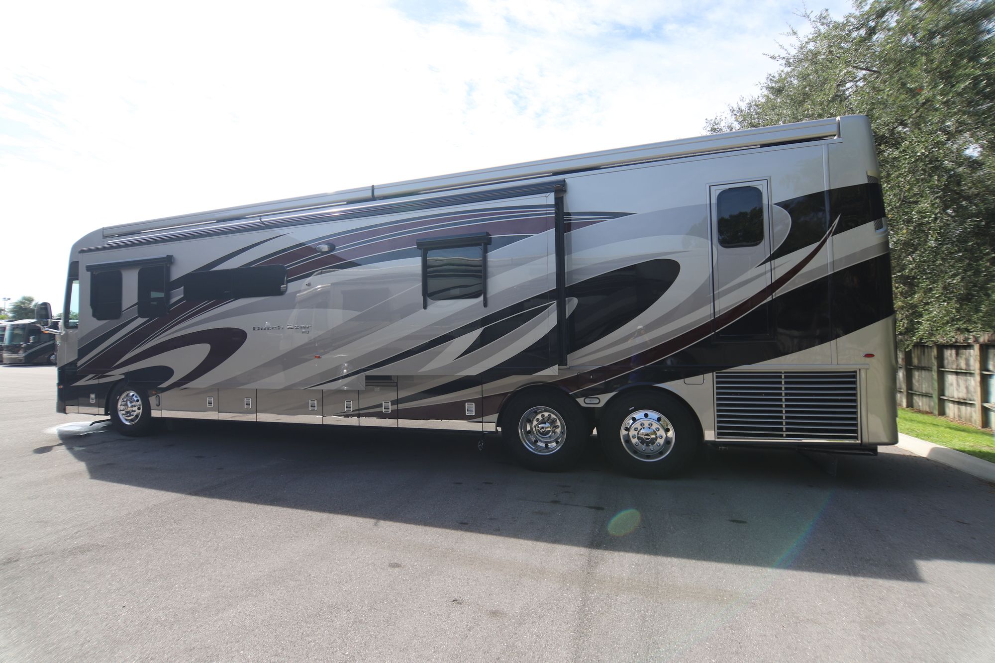 New 2019 Newmar Dutch Star 4363 Class A  For Sale