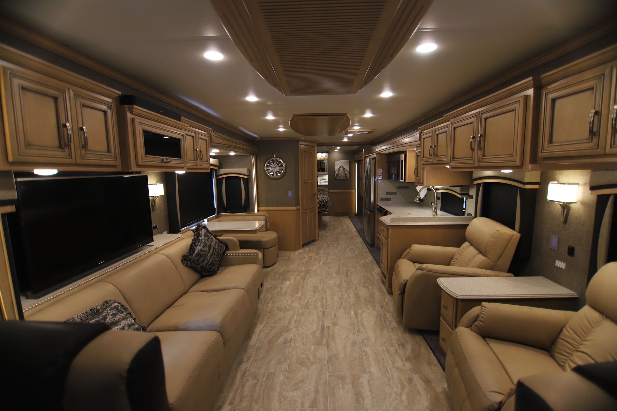 New 2019 Newmar Ventana Le 4002 Class A  For Sale