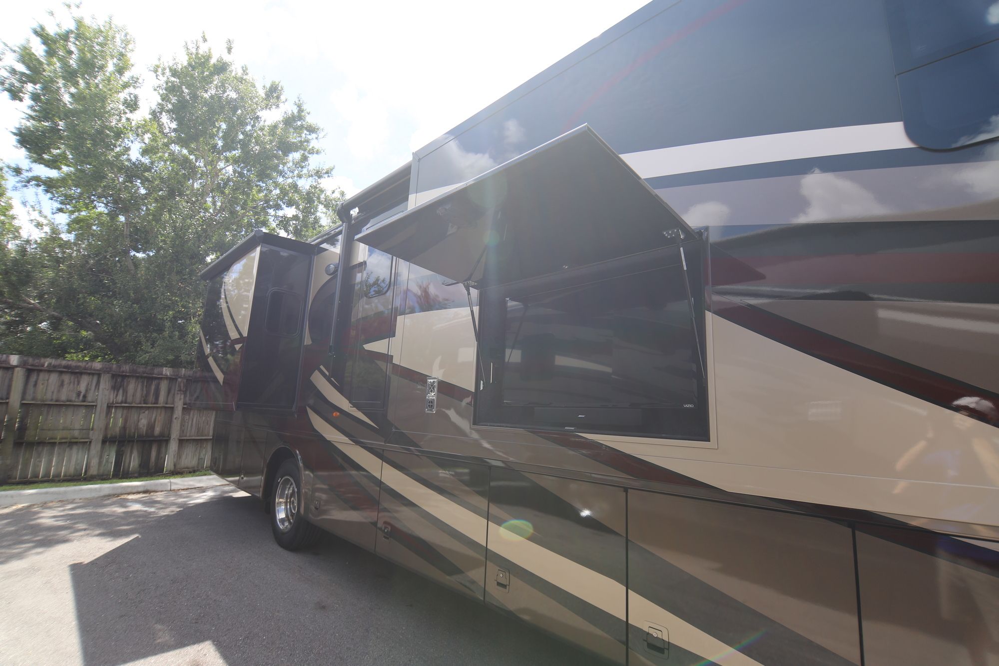 New 2019 Newmar Ventana Le BUNKS Class A  For Sale