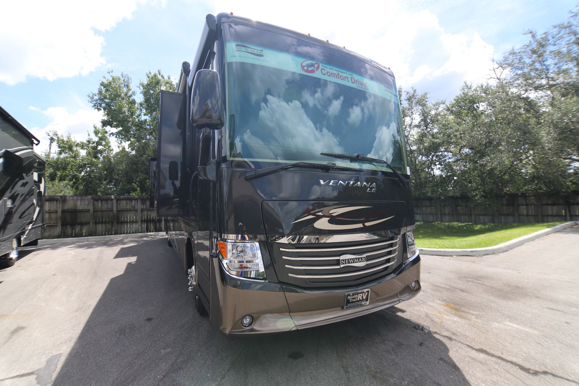 New 2019 Newmar Ventana Le BUNKS Class A  For Sale