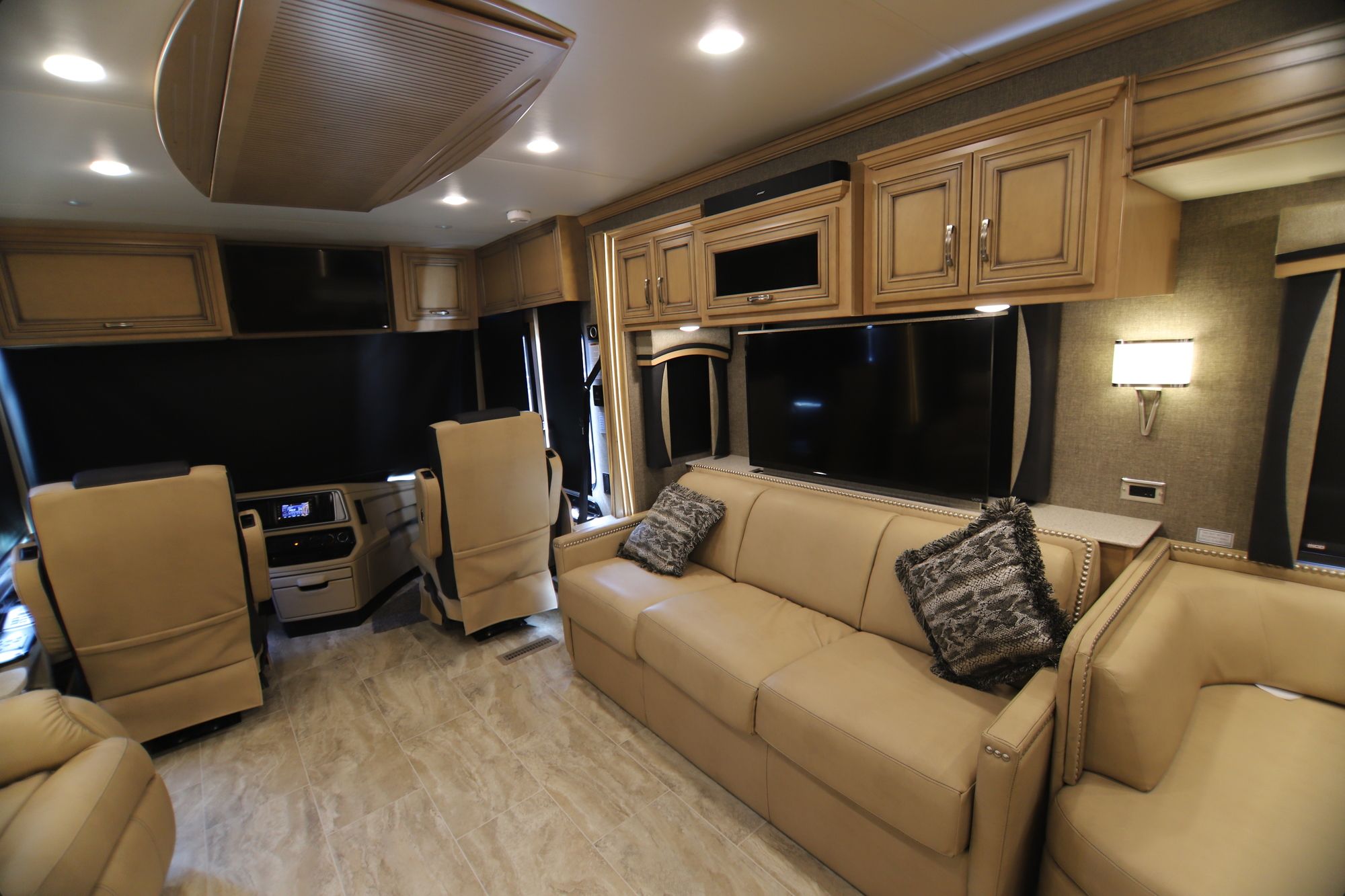 New 2019 Newmar Ventana Le 4002 Class A  For Sale