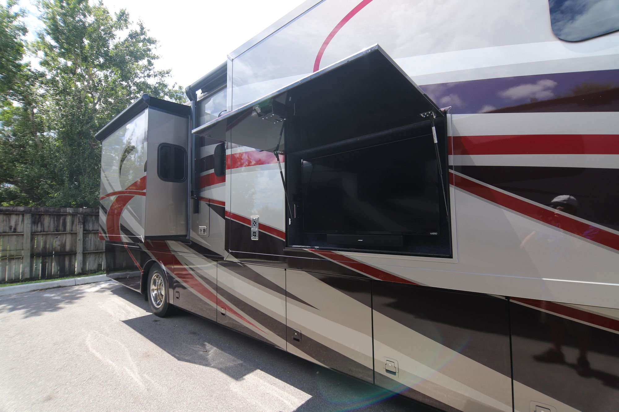 New 2019 Newmar Ventana Le 4037 Class A  For Sale