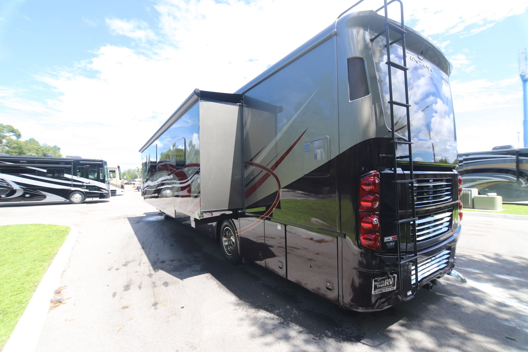 New 2019 Newmar Ventana Le 4037 Class A  For Sale