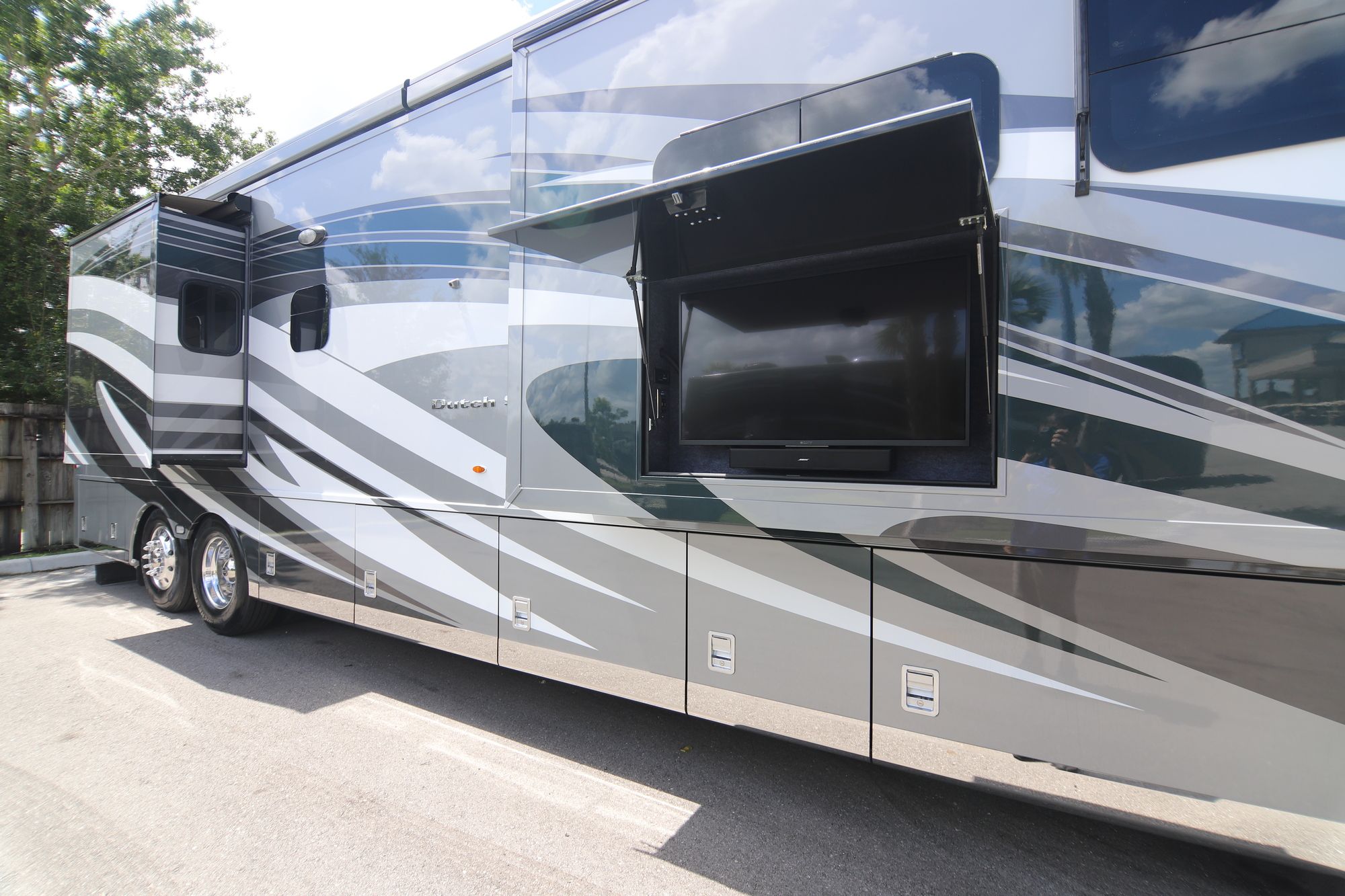 New 2019 Newmar Dutch Star 4310 Class A  For Sale