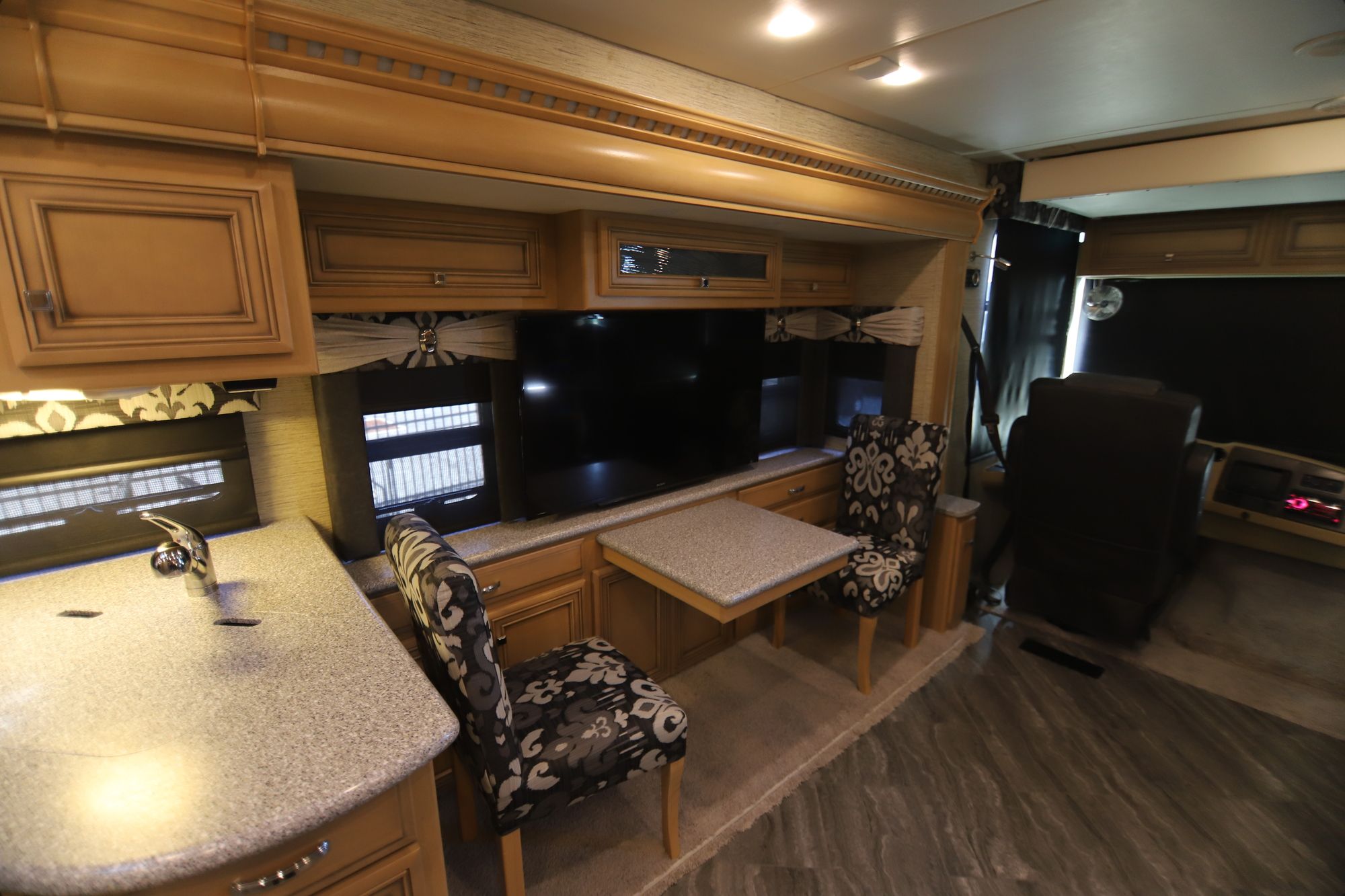 Used 2017 Newmar Bay Star 3333 Class A  For Sale