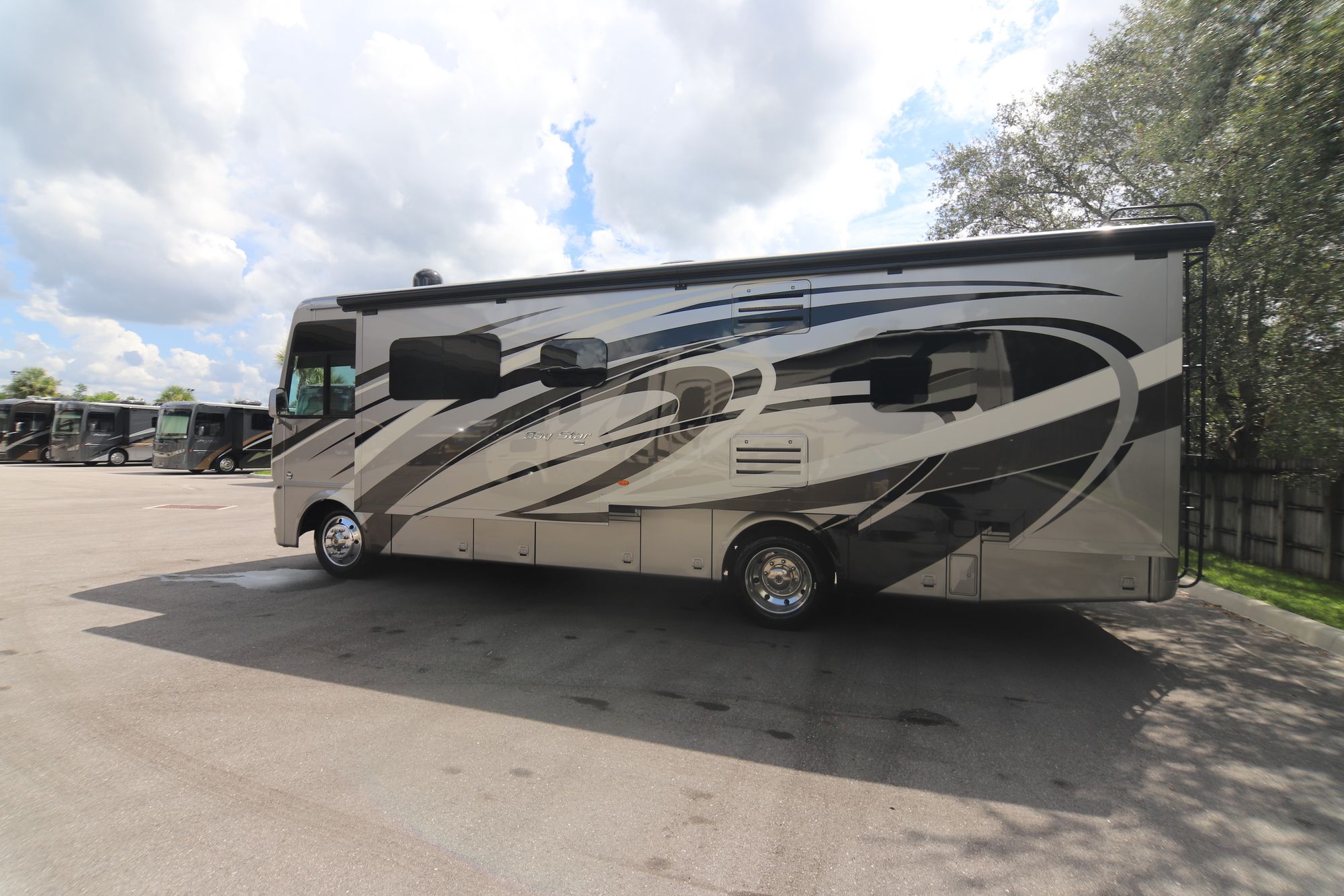 New 2019 Newmar Bay Star 3014 Class A  For Sale