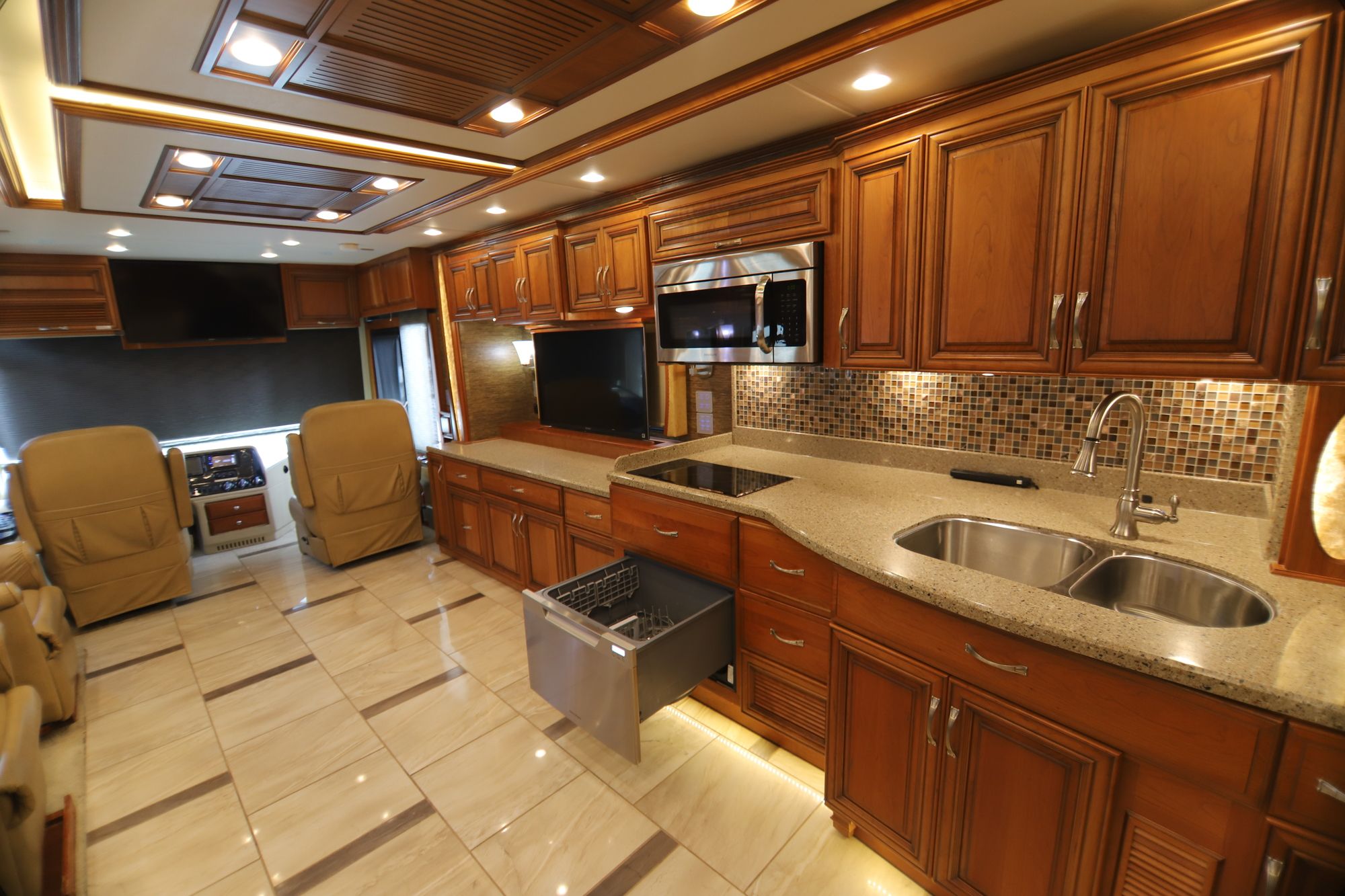 Used 2014 Newmar Mountain Aire 4369 Class A  For Sale