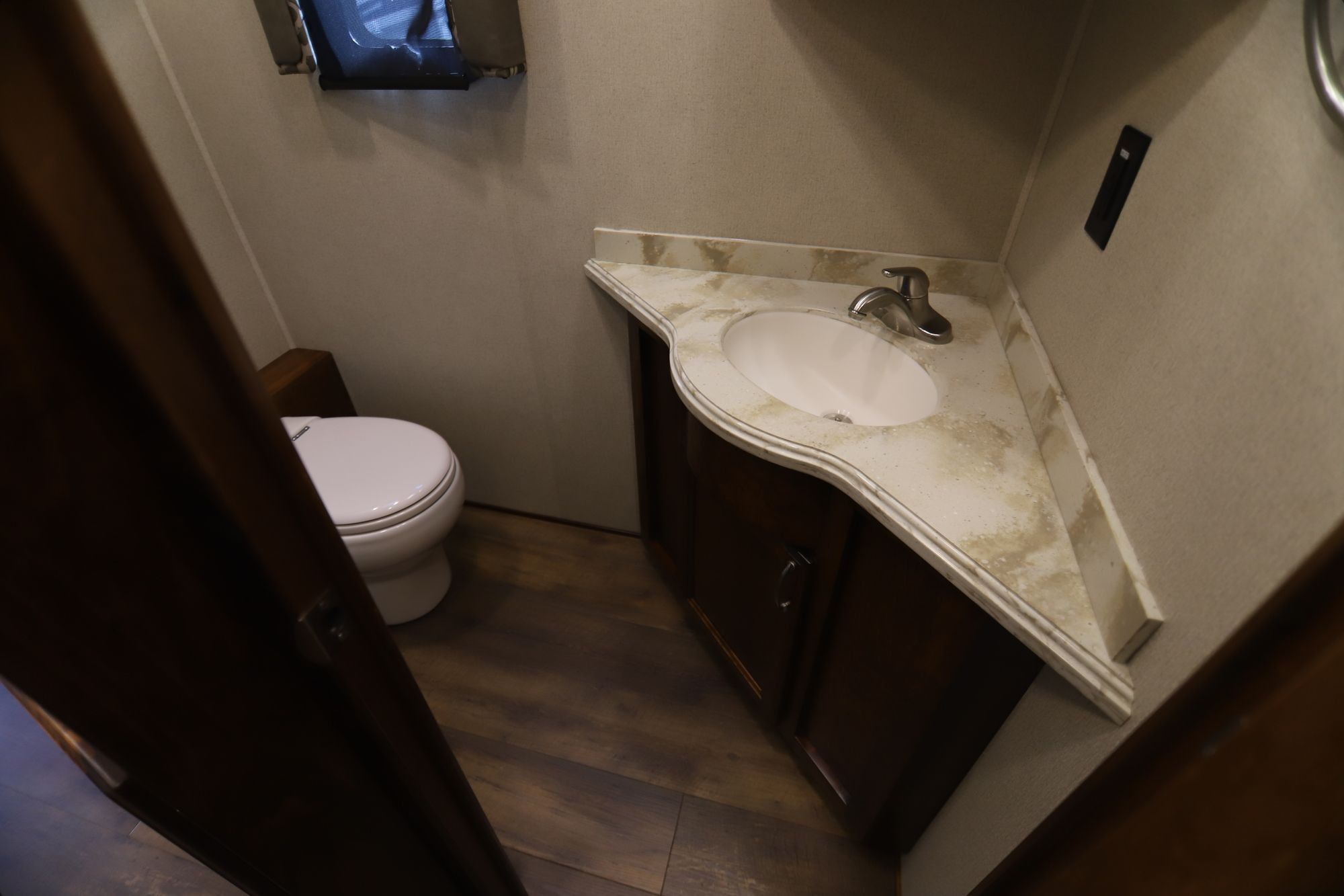 New 2019 Renegade Rv Verona 40VRB Super C  For Sale