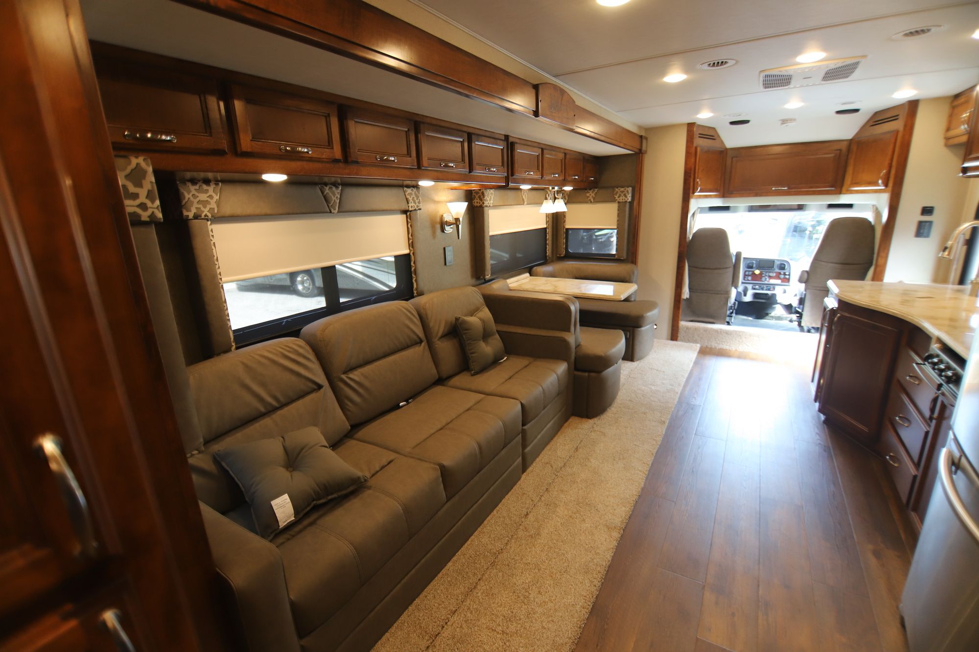 New 2019 Renegade Rv Verona 40VRB Super C  For Sale