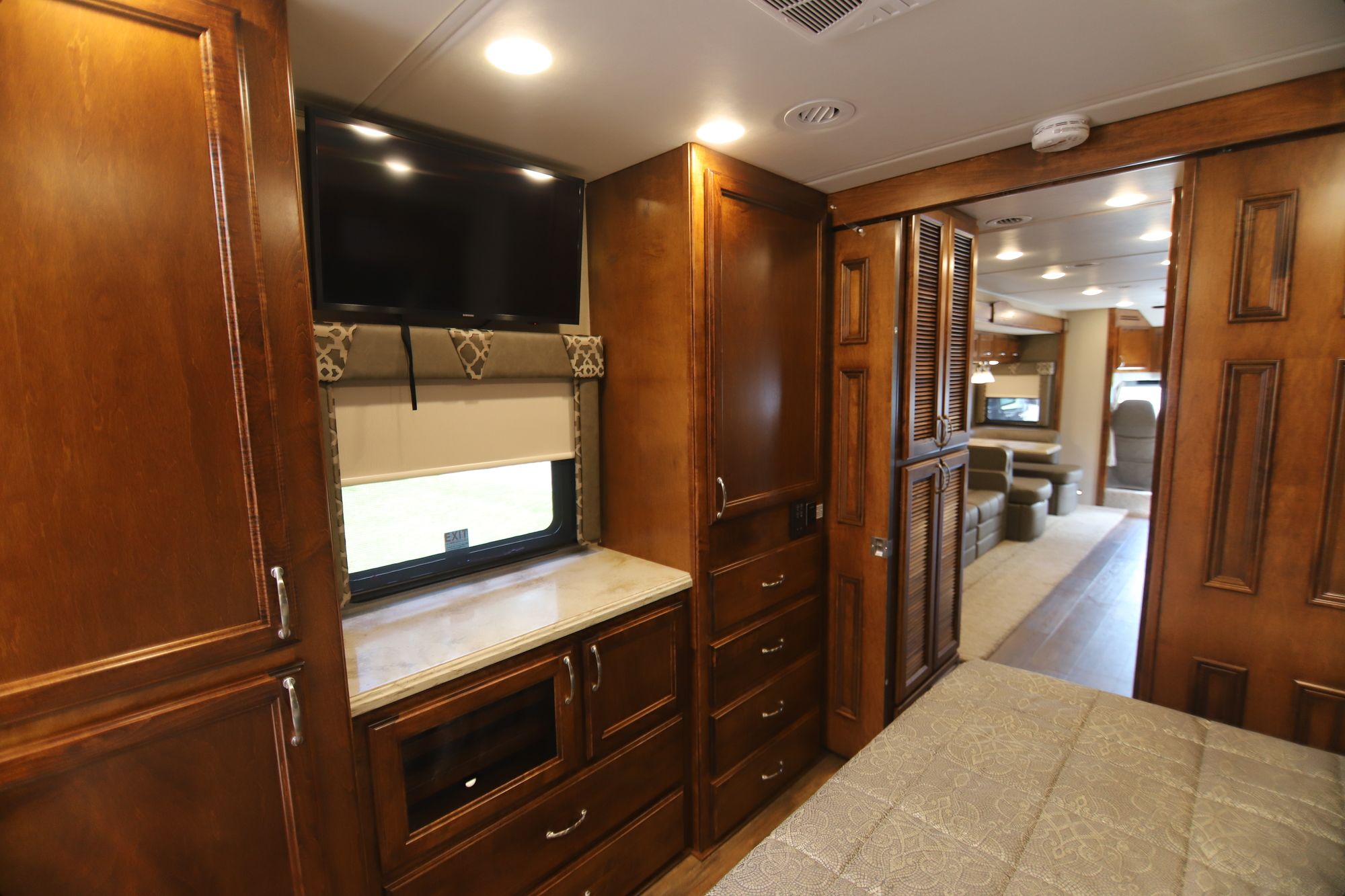 New 2019 Renegade Rv Verona 40VRB Super C  For Sale