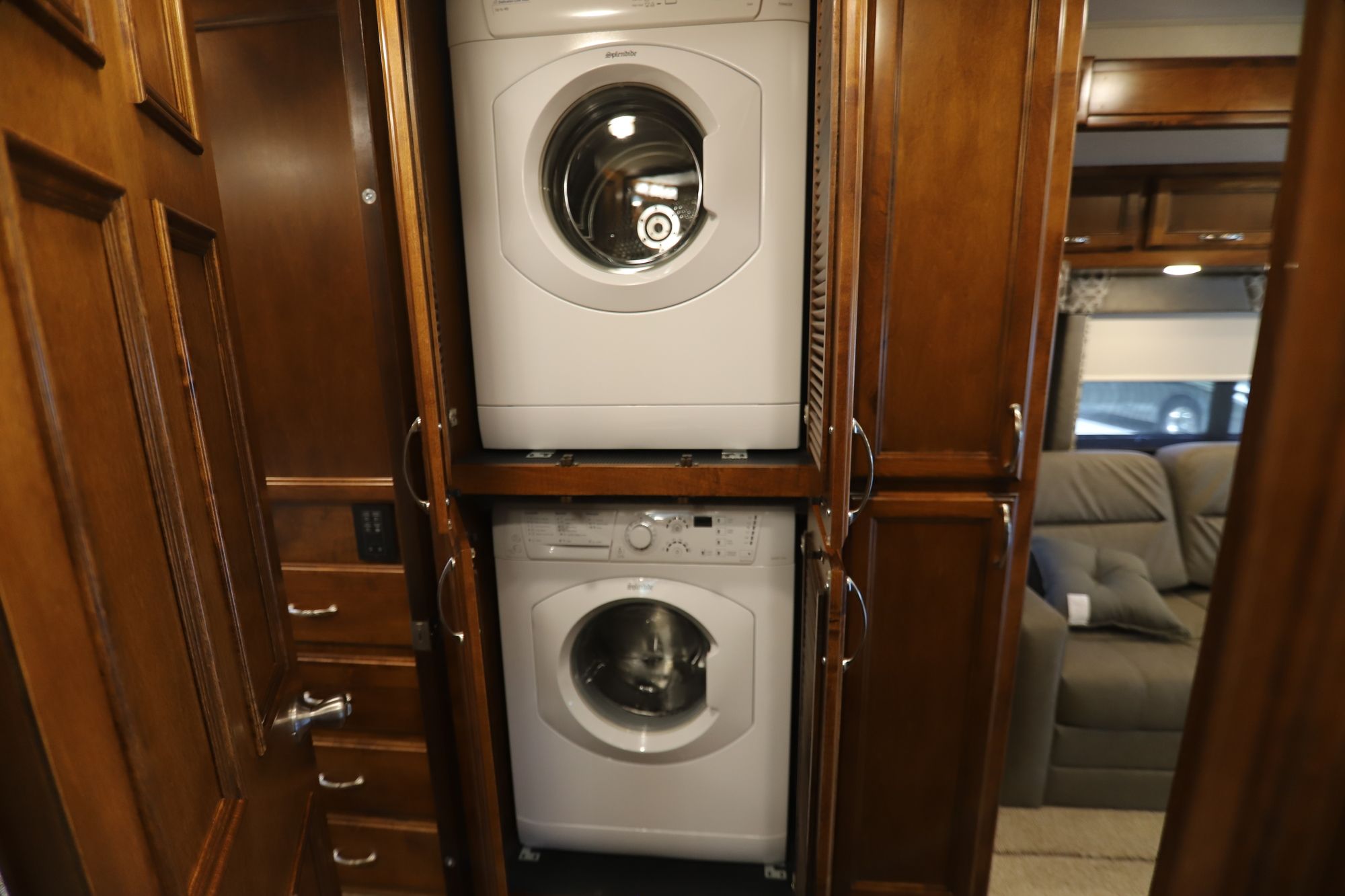 New 2019 Renegade Rv Verona 40VRB Super C  For Sale