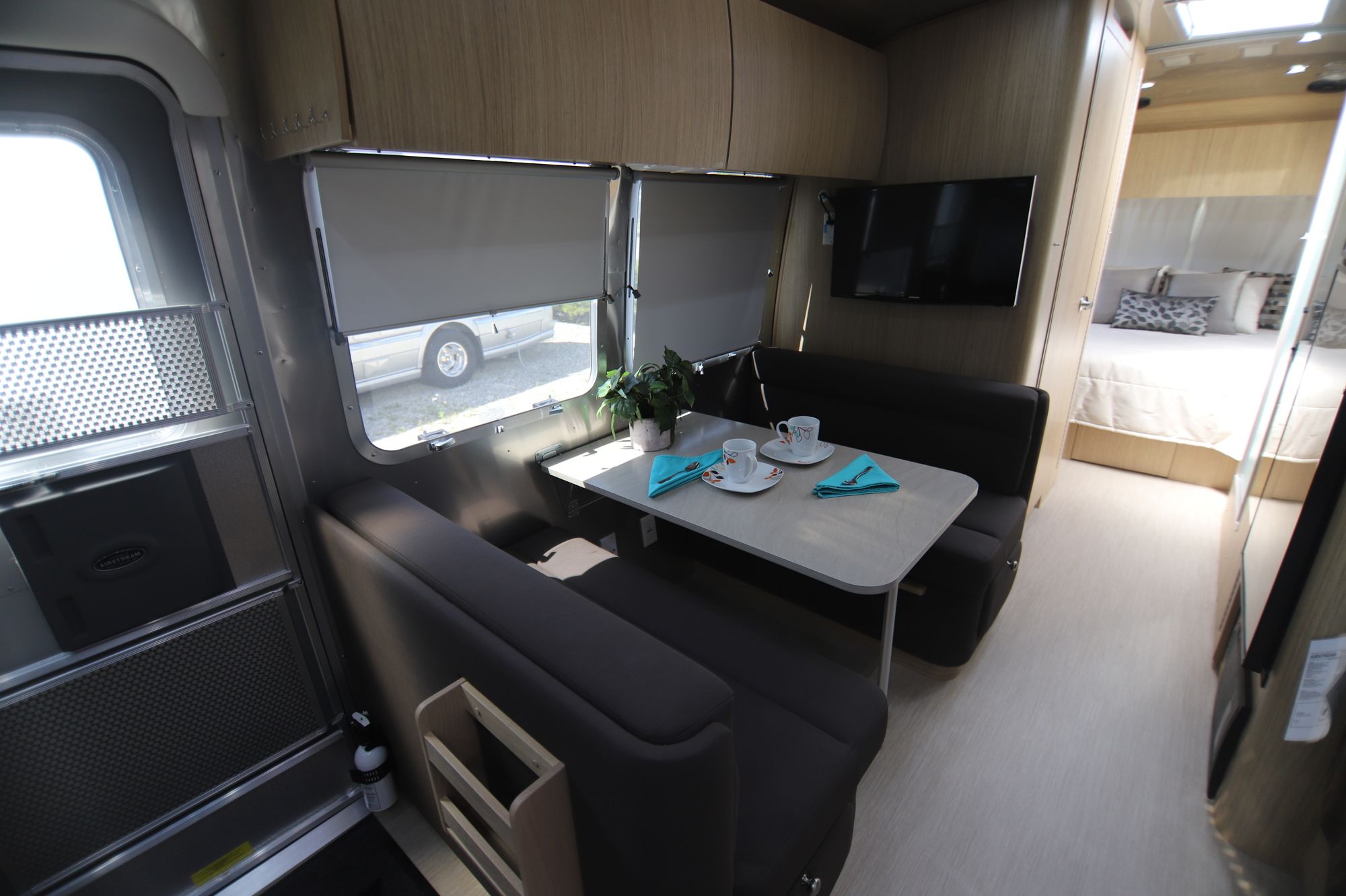 New 2019 Airstream Flying Cloud 28RB Travel Trailer  For Sale