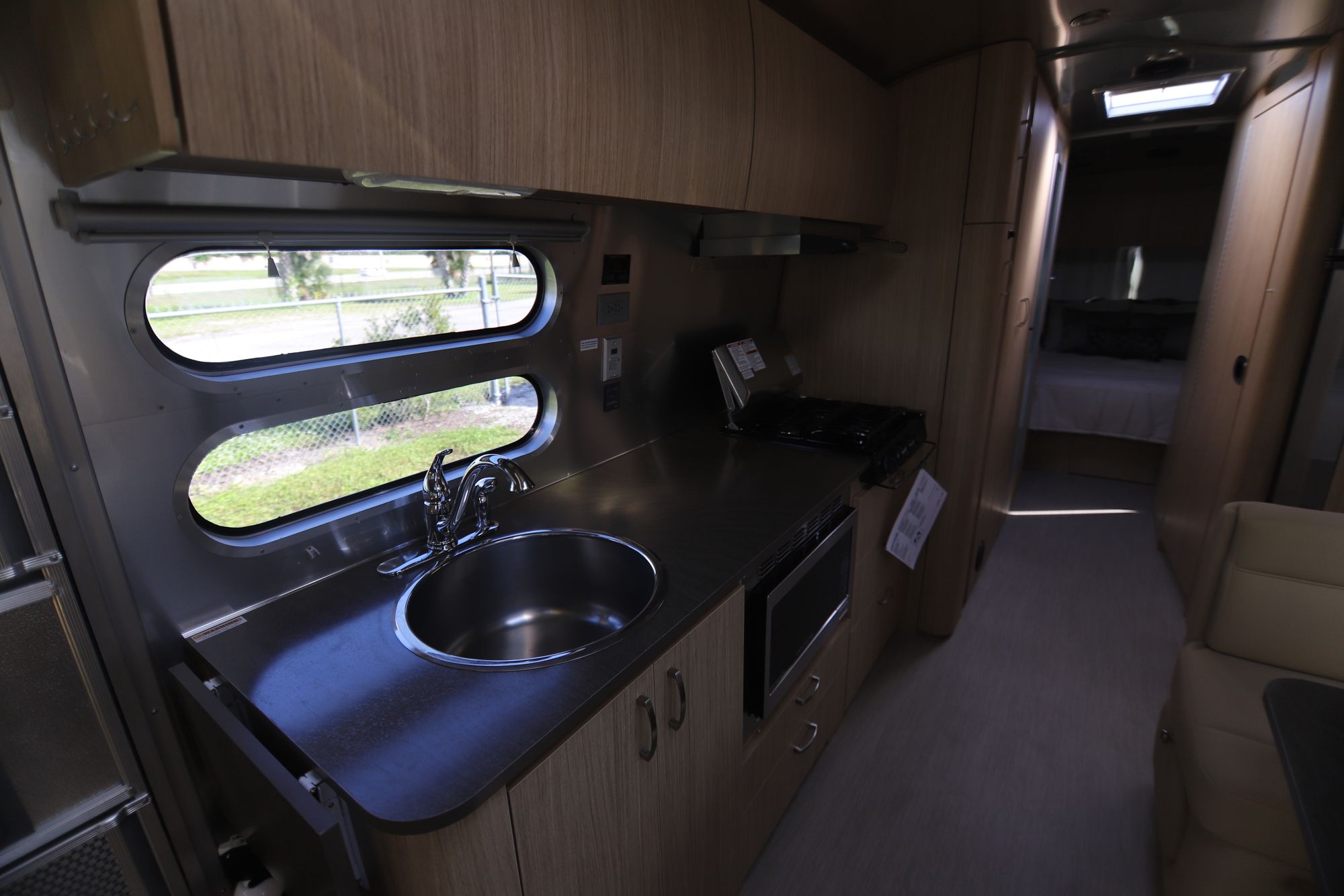 New 2019 Airstream Flying Cloud 30RB Travel Trailer  For Sale