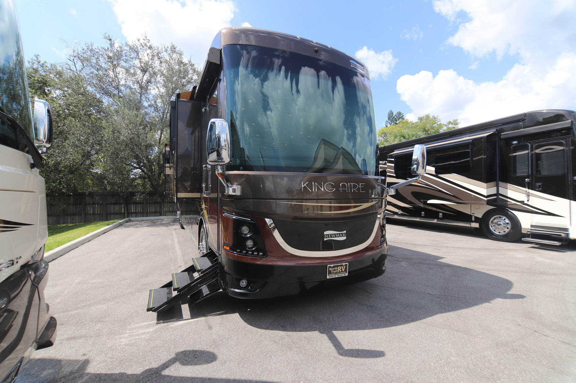 Used 2017 Newmar King Aire 4519 Class A  For Sale