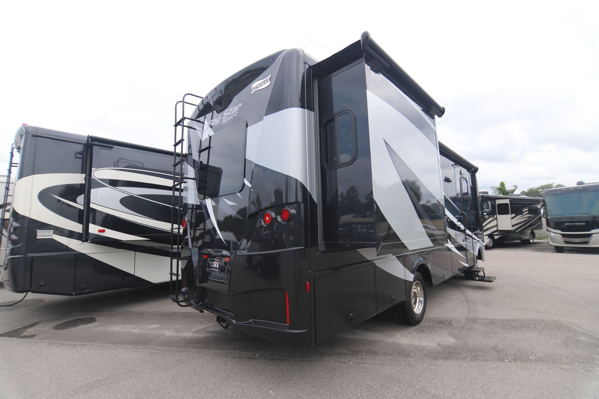 New 2019 Newmar Bay Star Sport 2702 Class A  For Sale