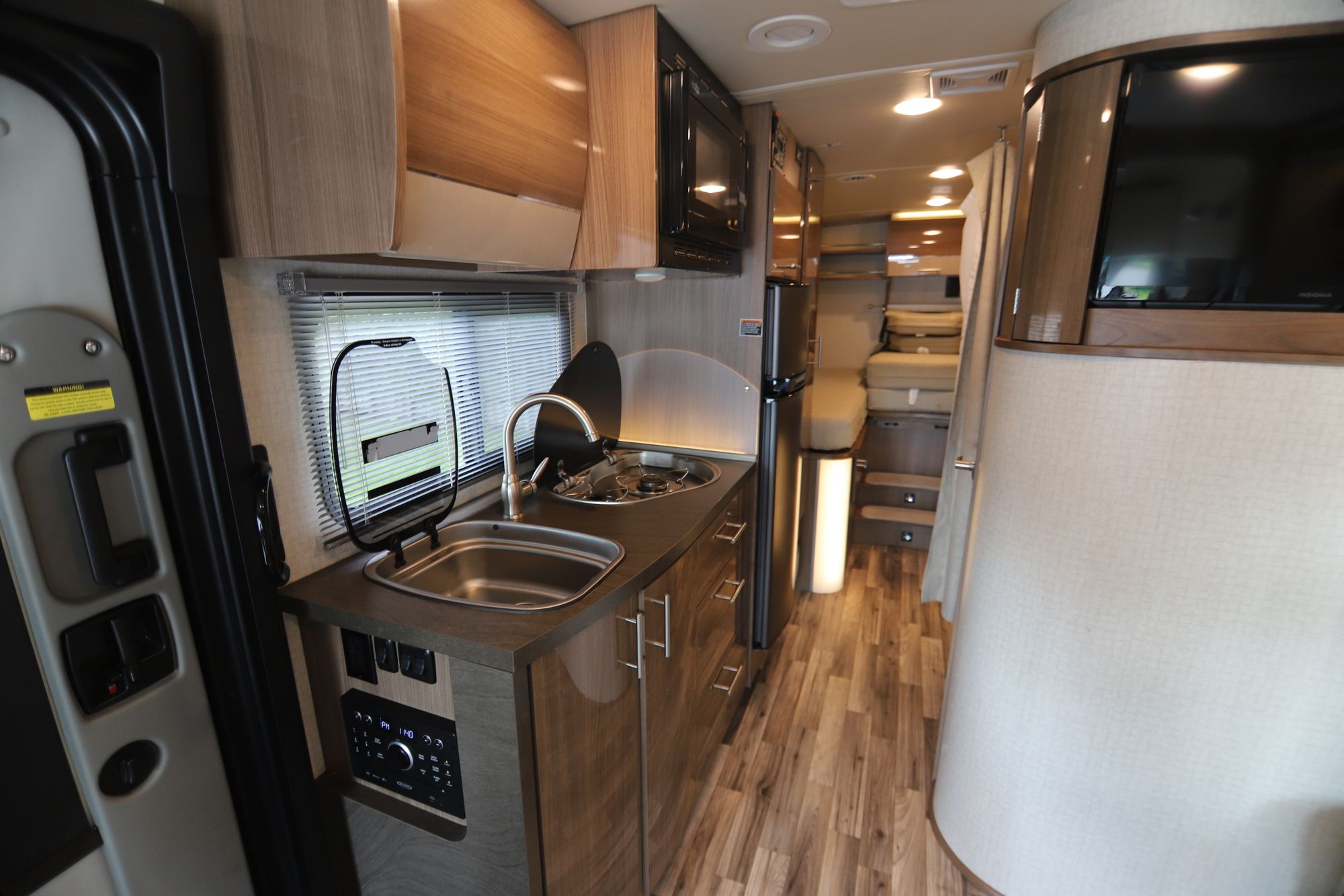 Used 2017 Winnebago Via 25T Class A  For Sale