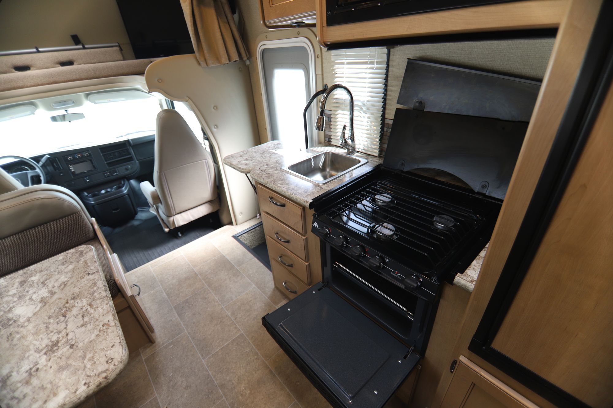 Used 2018 Thor Chateau 22E Class C  For Sale