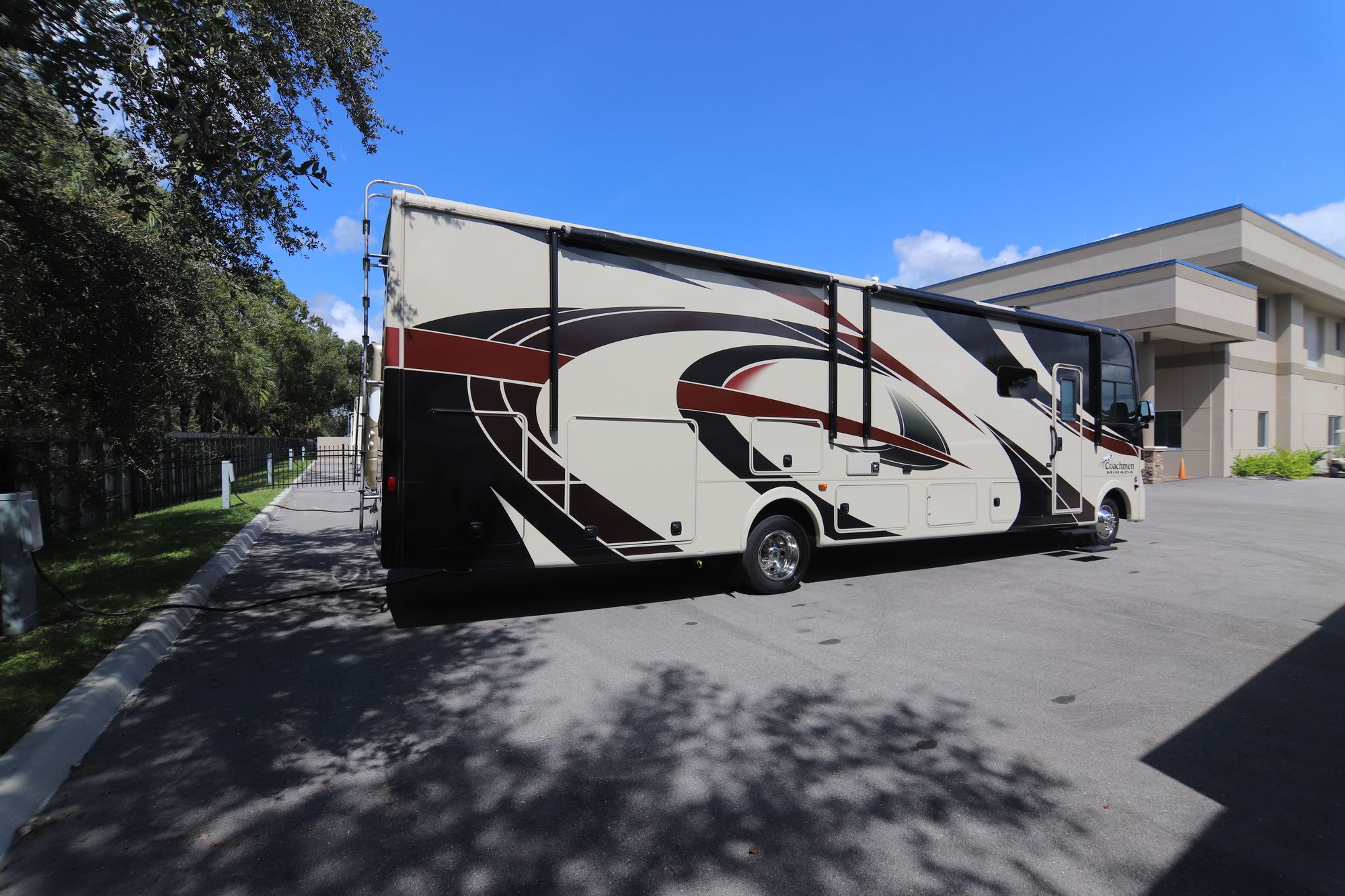 Used 2018 Coachmen Mirada 35K Class A  For Sale