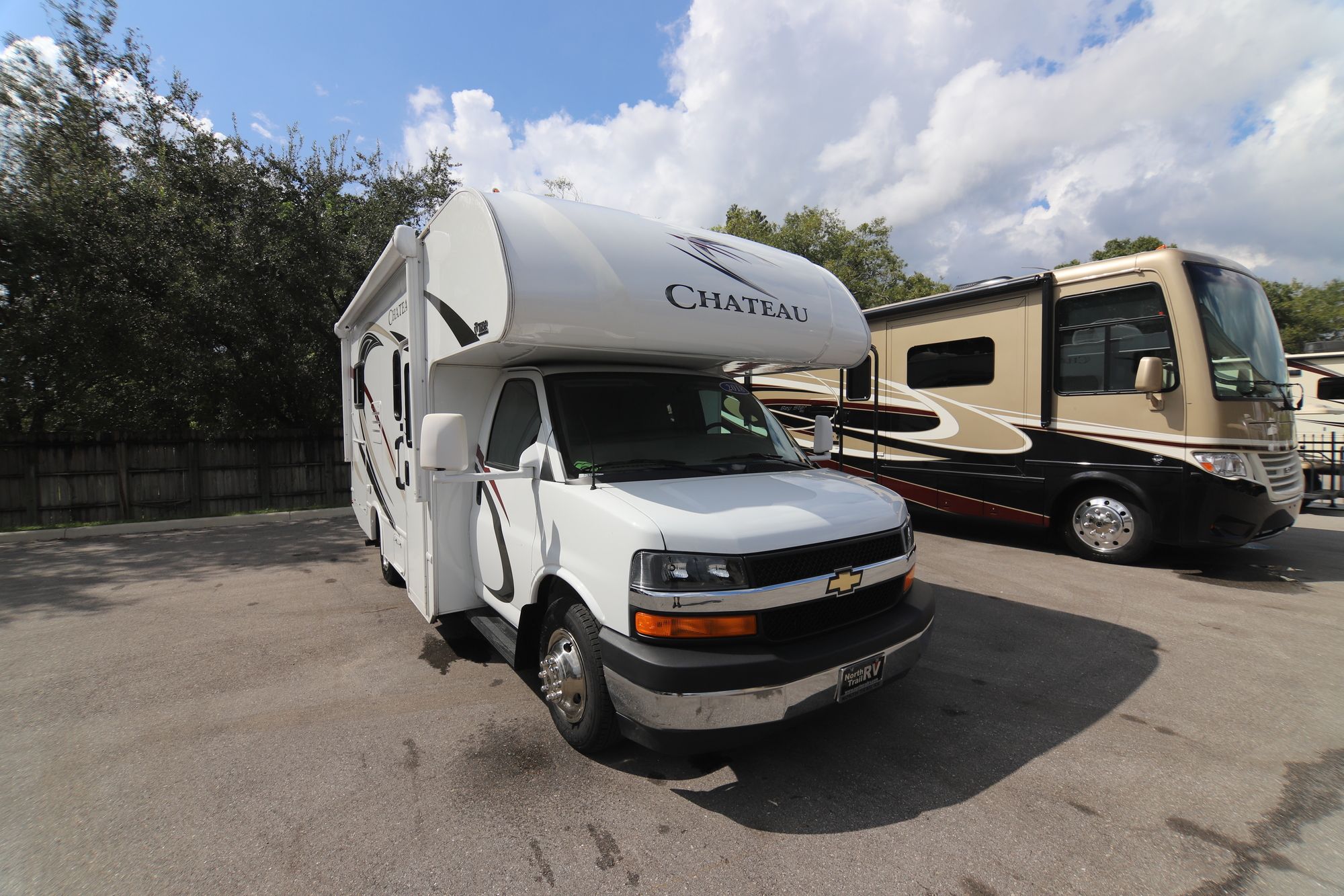 Used 2018 Thor Chateau 22E Class C  For Sale