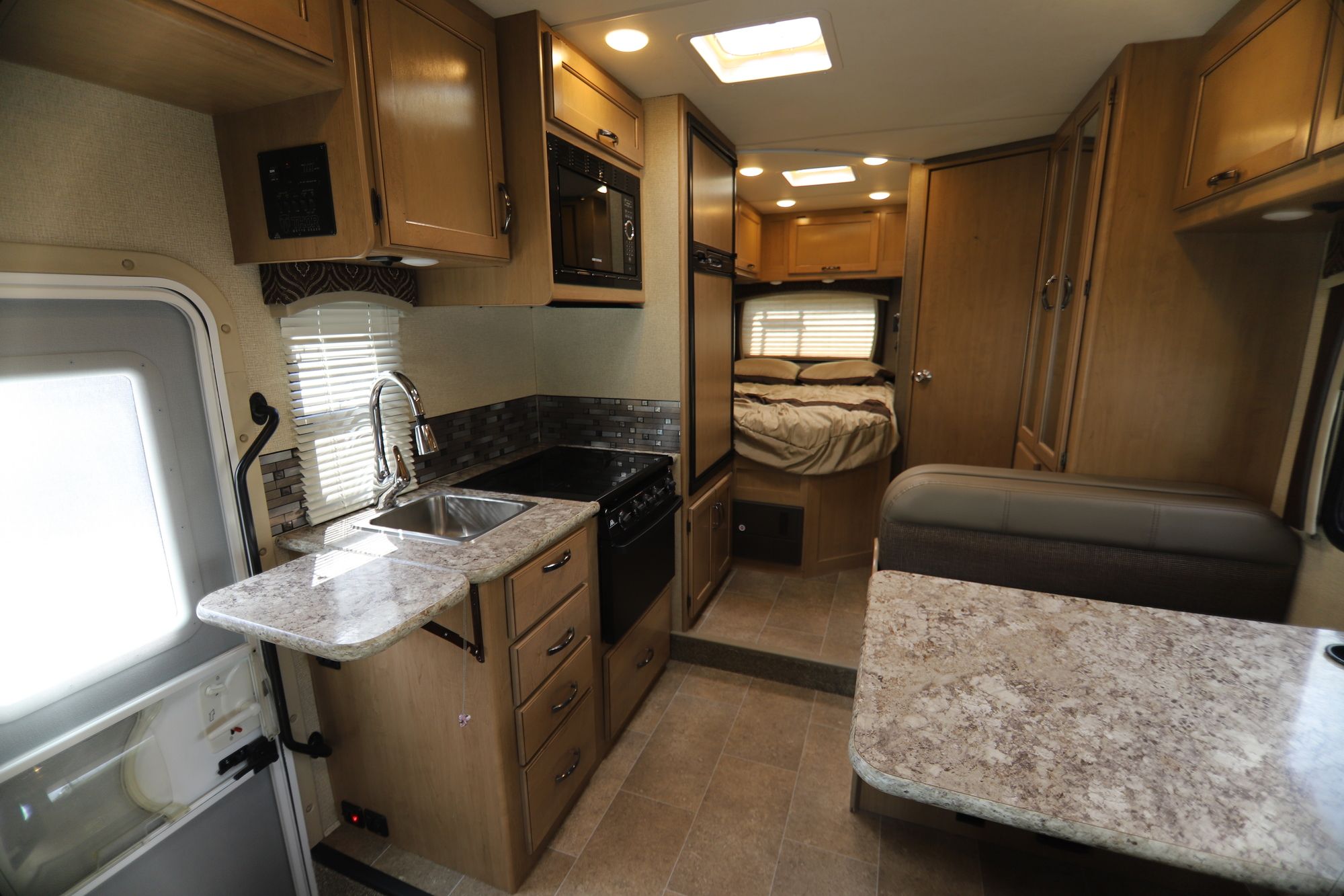 Used 2018 Thor Chateau 22E Class C  For Sale