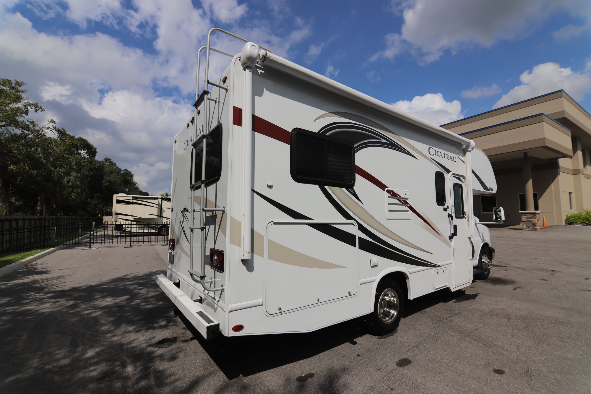 Used 2018 Thor Chateau 22E Class C  For Sale