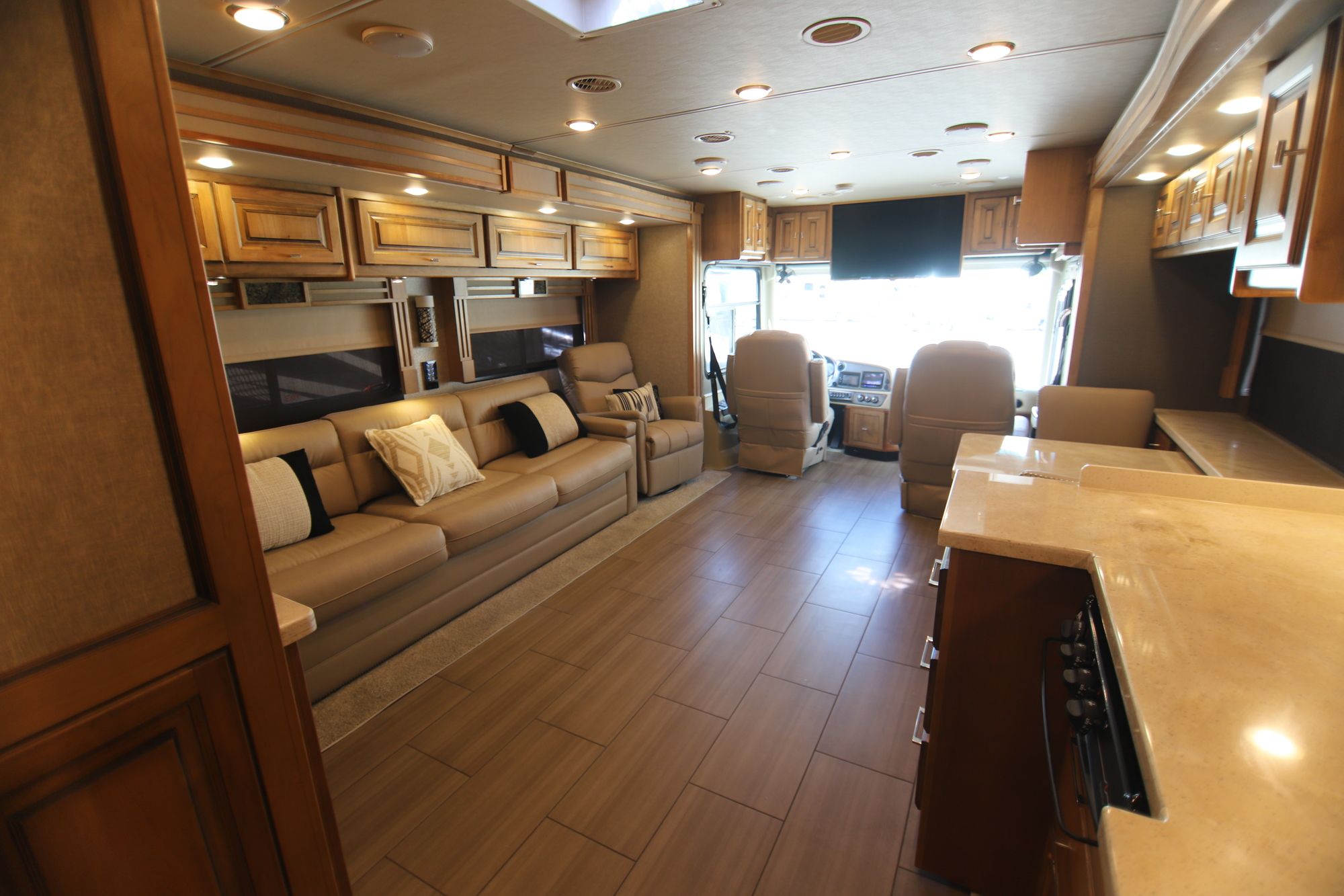 Used 2018 Tiffin Motor Homes Allegro Red 37PA Class A  For Sale