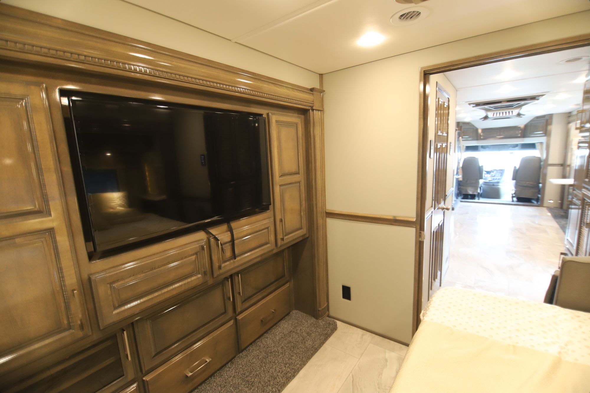 New 2019 Renegade Rv Xl X43DB Super C  For Sale