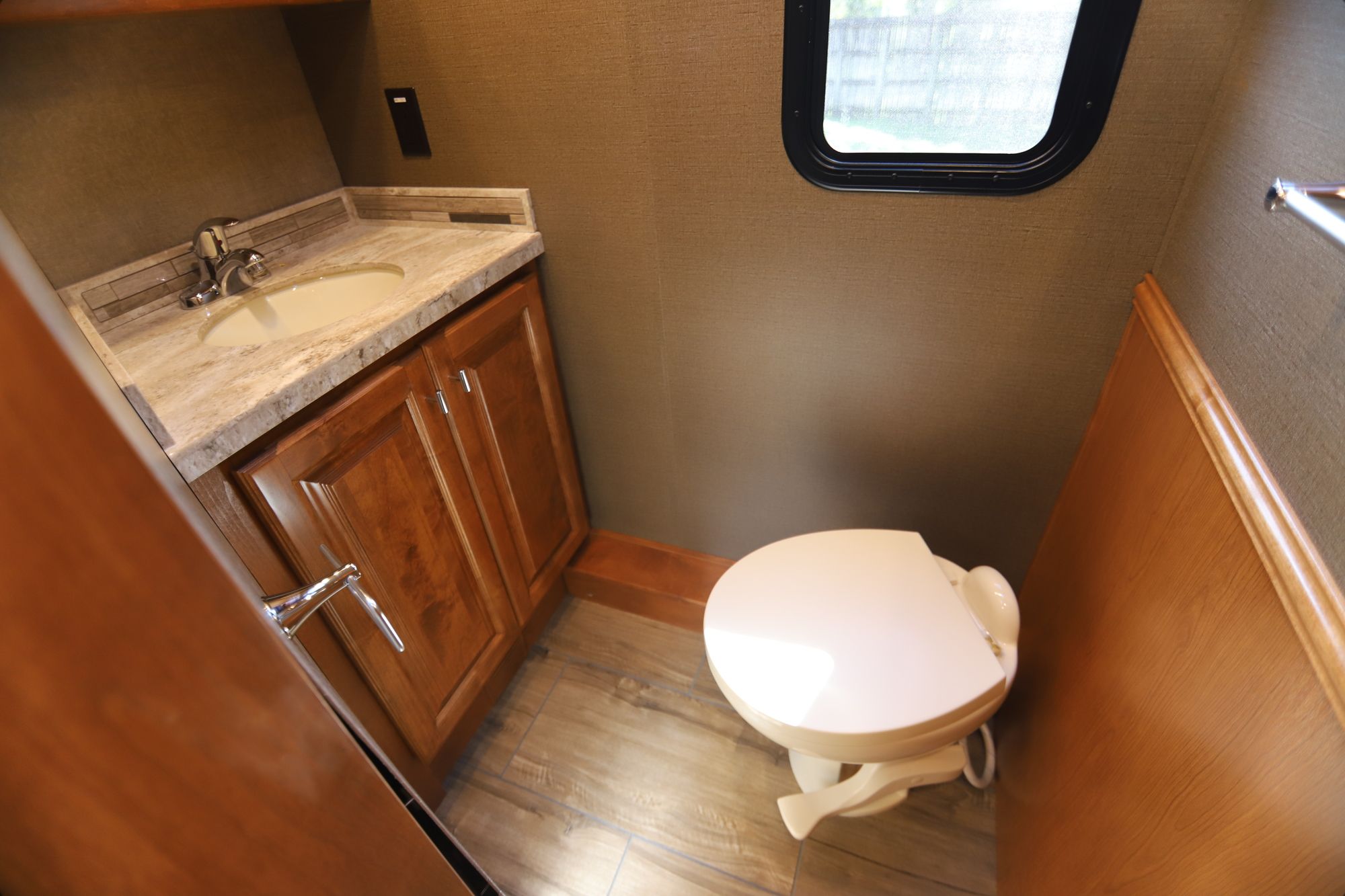 New 2019 Tiffin Motor Homes Allegro 36UA Class A  For Sale