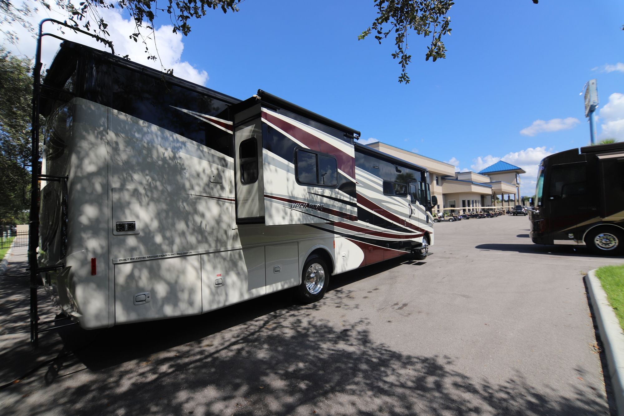 New 2019 Tiffin Motor Homes Allegro 36UA Class A  For Sale