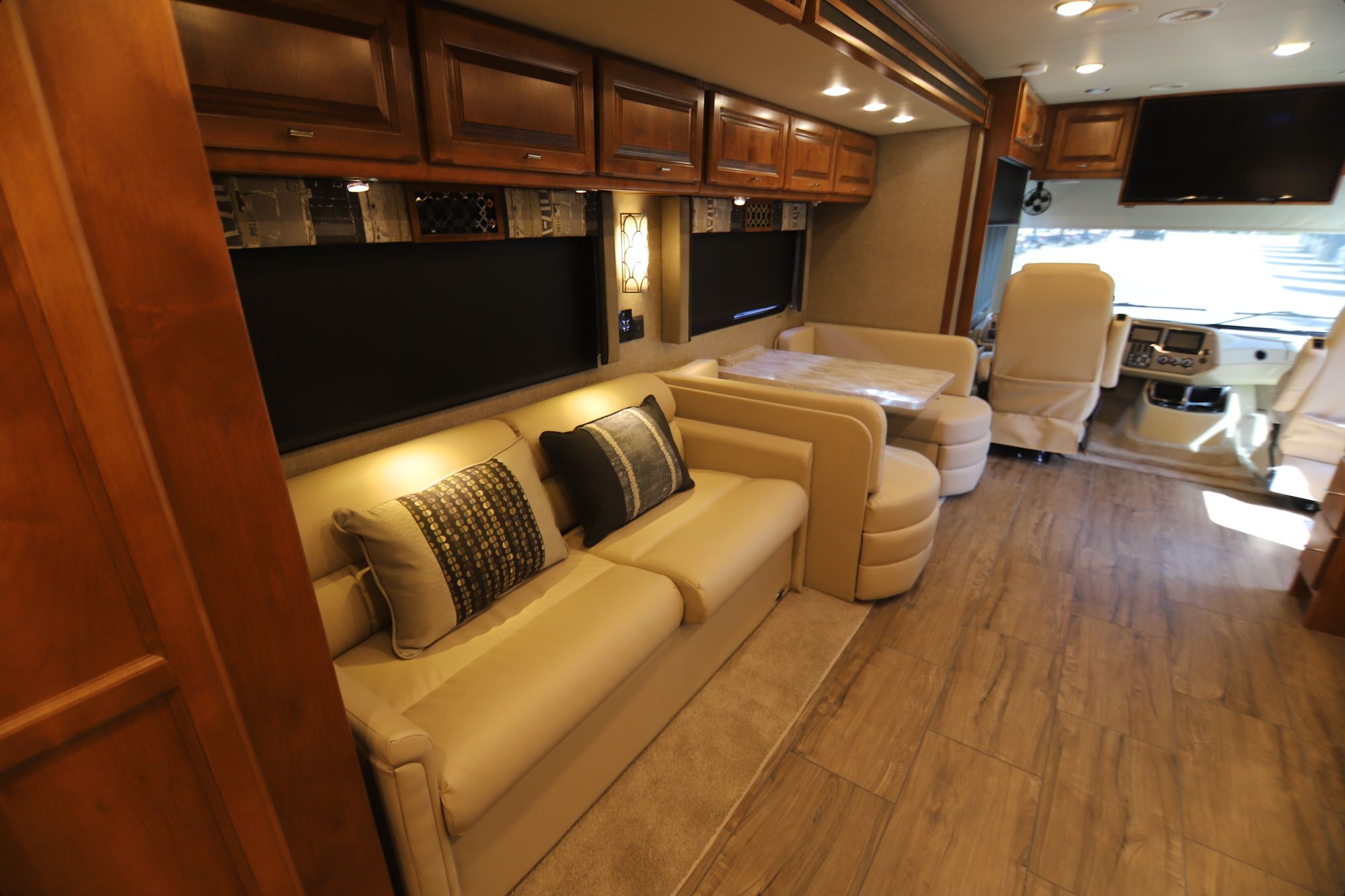 New 2019 Tiffin Motor Homes Allegro 36UA Class A  For Sale