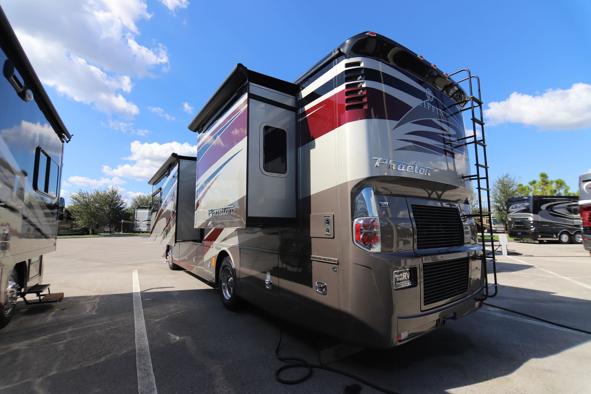 2017 Tiffin Motor Homes Phaeton 36GH 11538-1