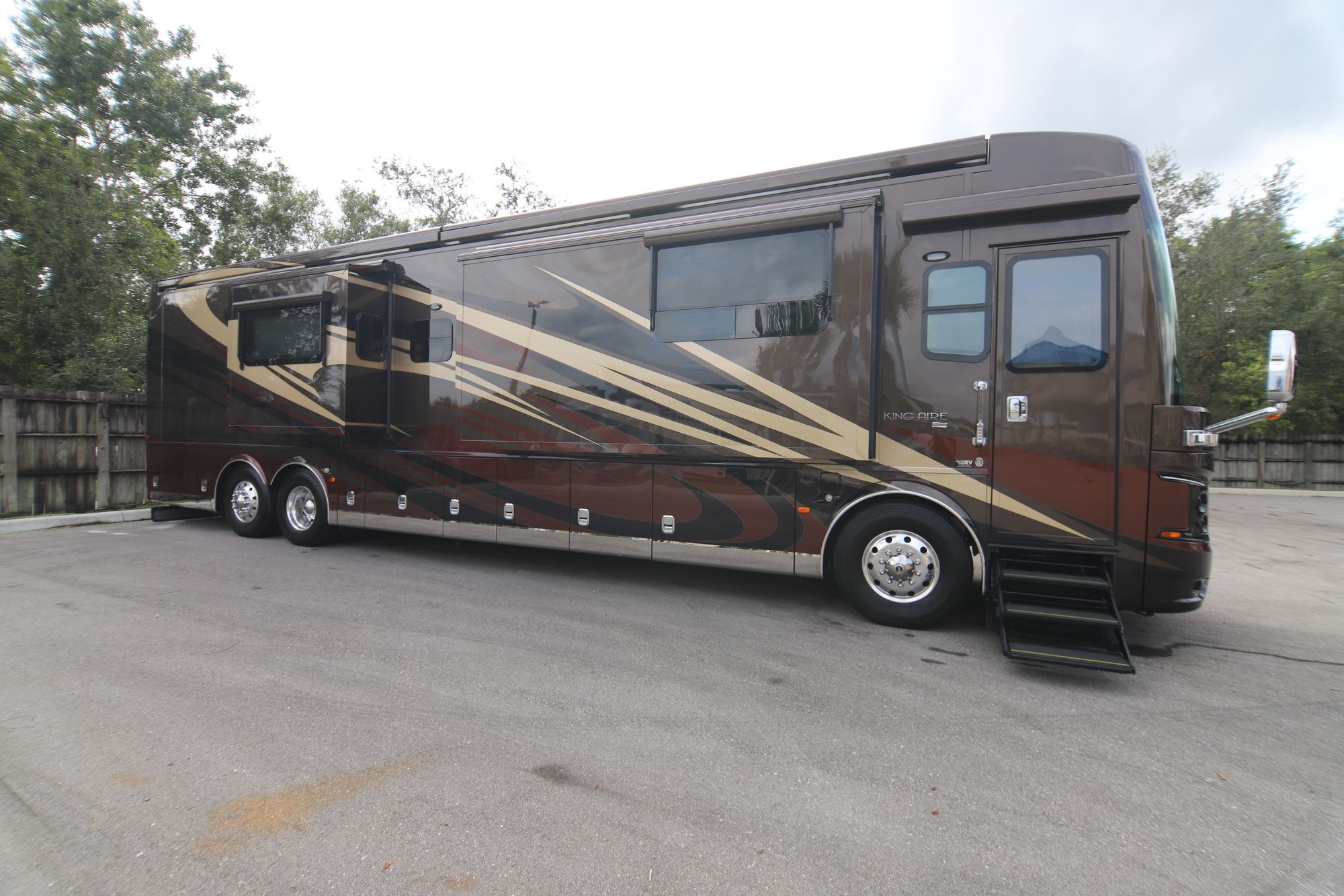 Used 2017 Newmar King Aire 4519 Class A  For Sale