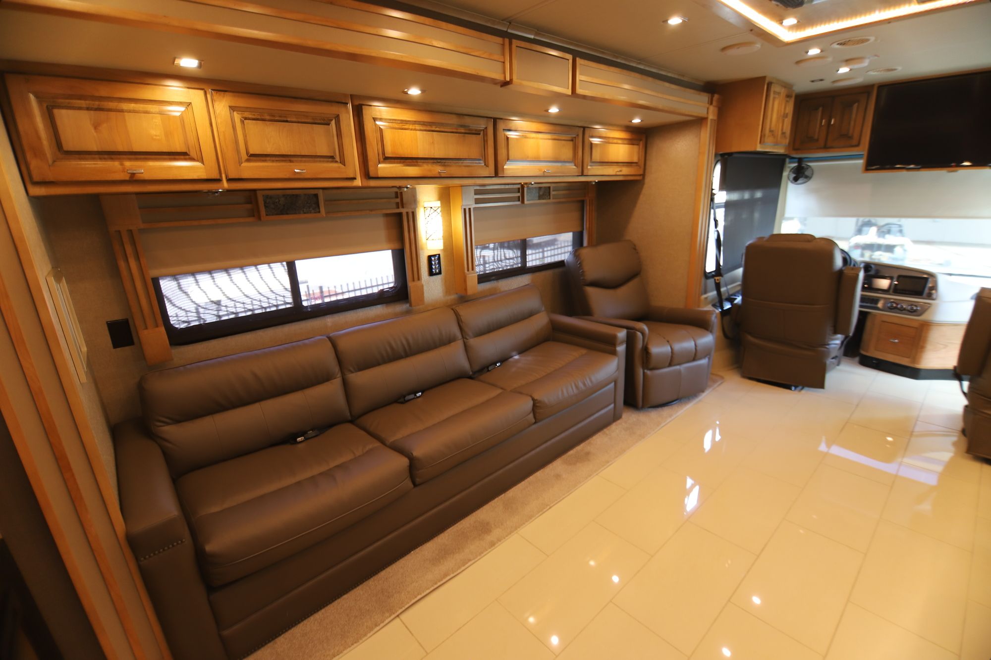 New 2019 Tiffin Motor Homes Allegro Red 37PA Class A  For Sale