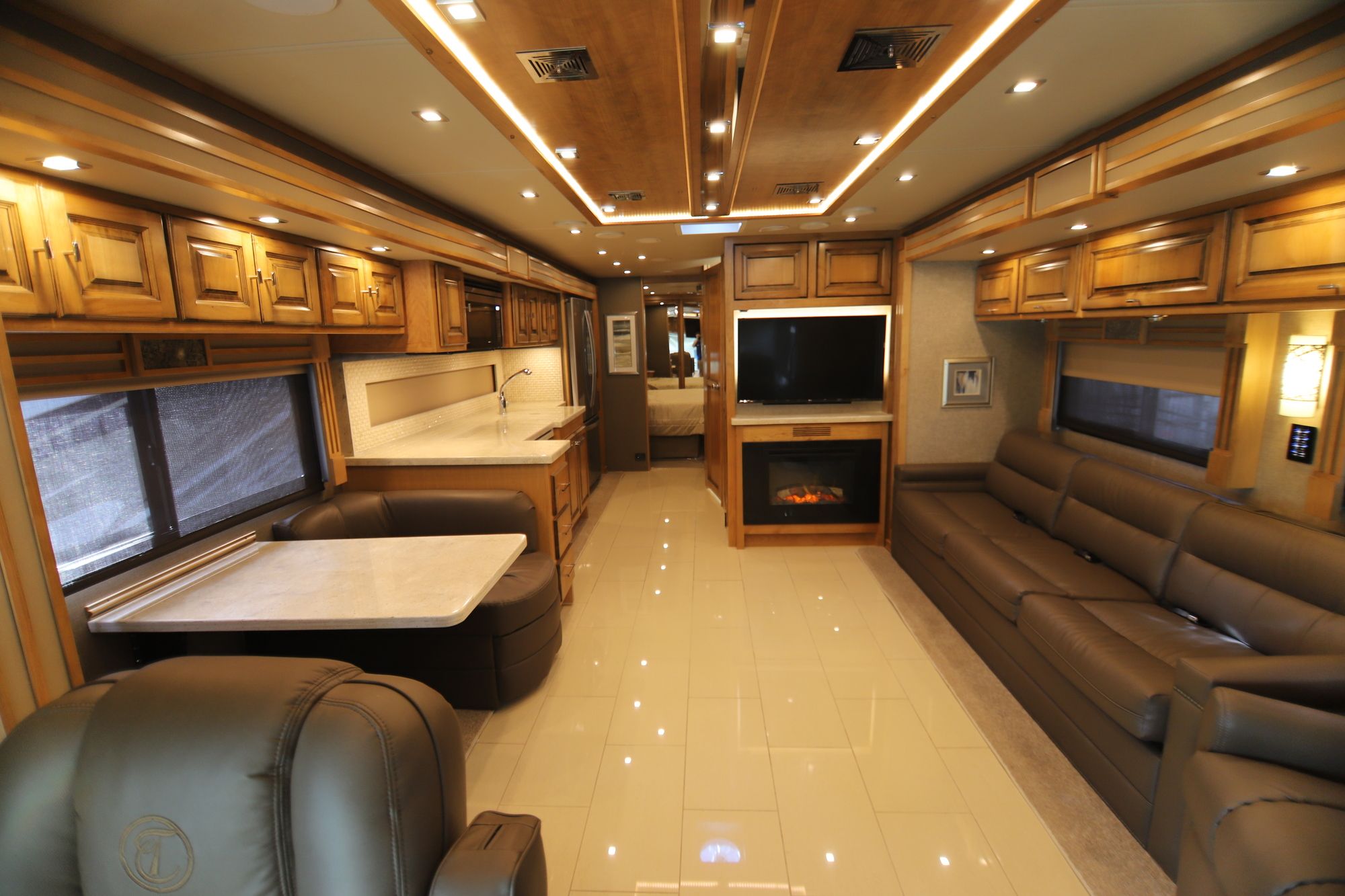 New 2019 Tiffin Motor Homes Allegro Red 37PA Class A  For Sale