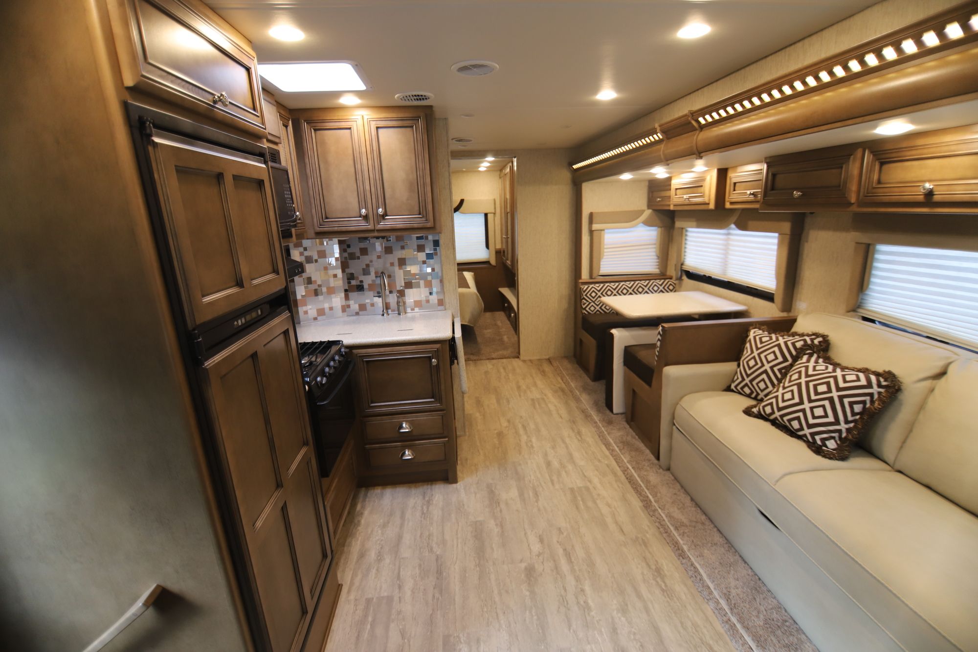 New 2019 Newmar Bay Star Sport 2702 Class A  For Sale