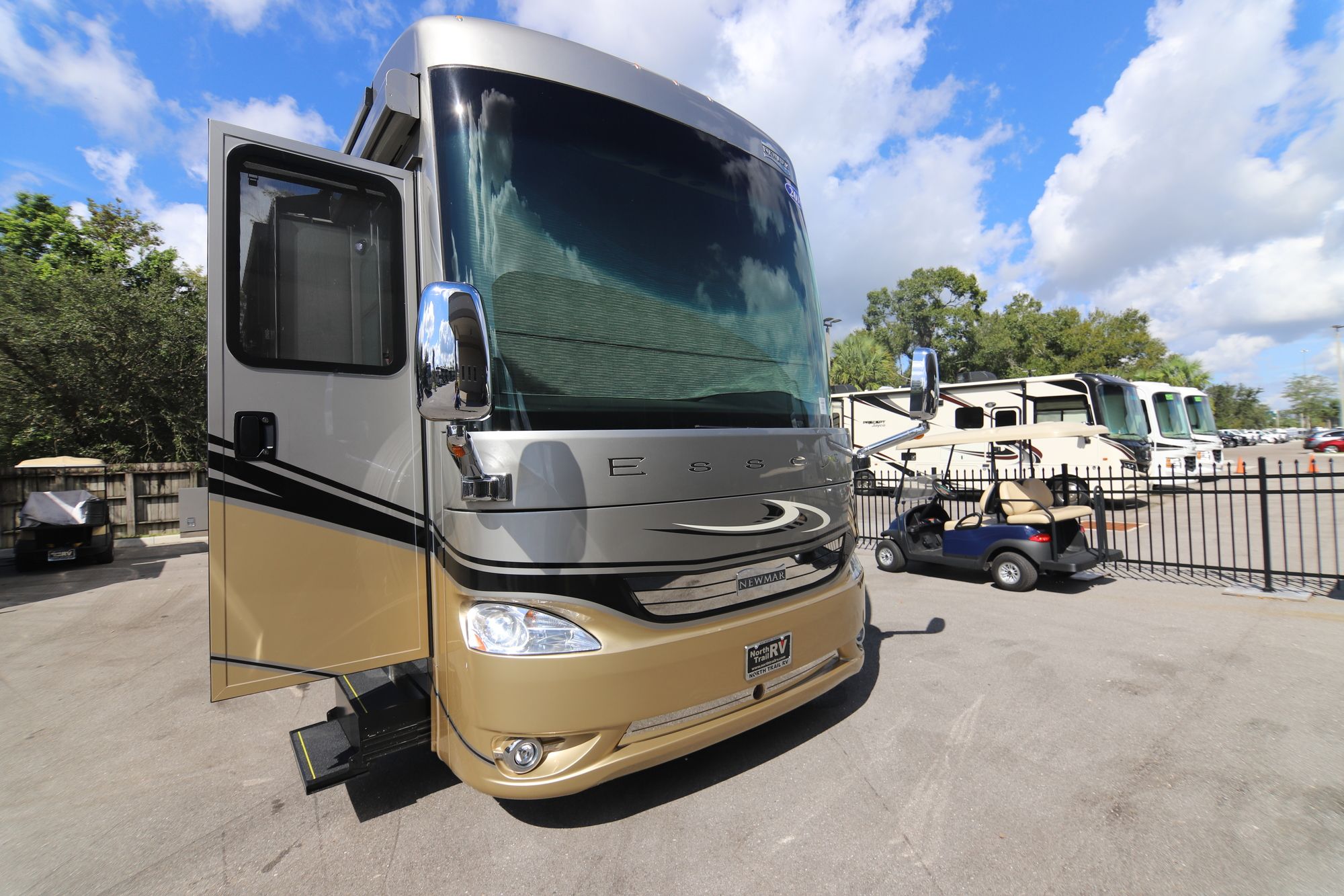 Used 2016 Newmar Essex 4565 Class A  For Sale