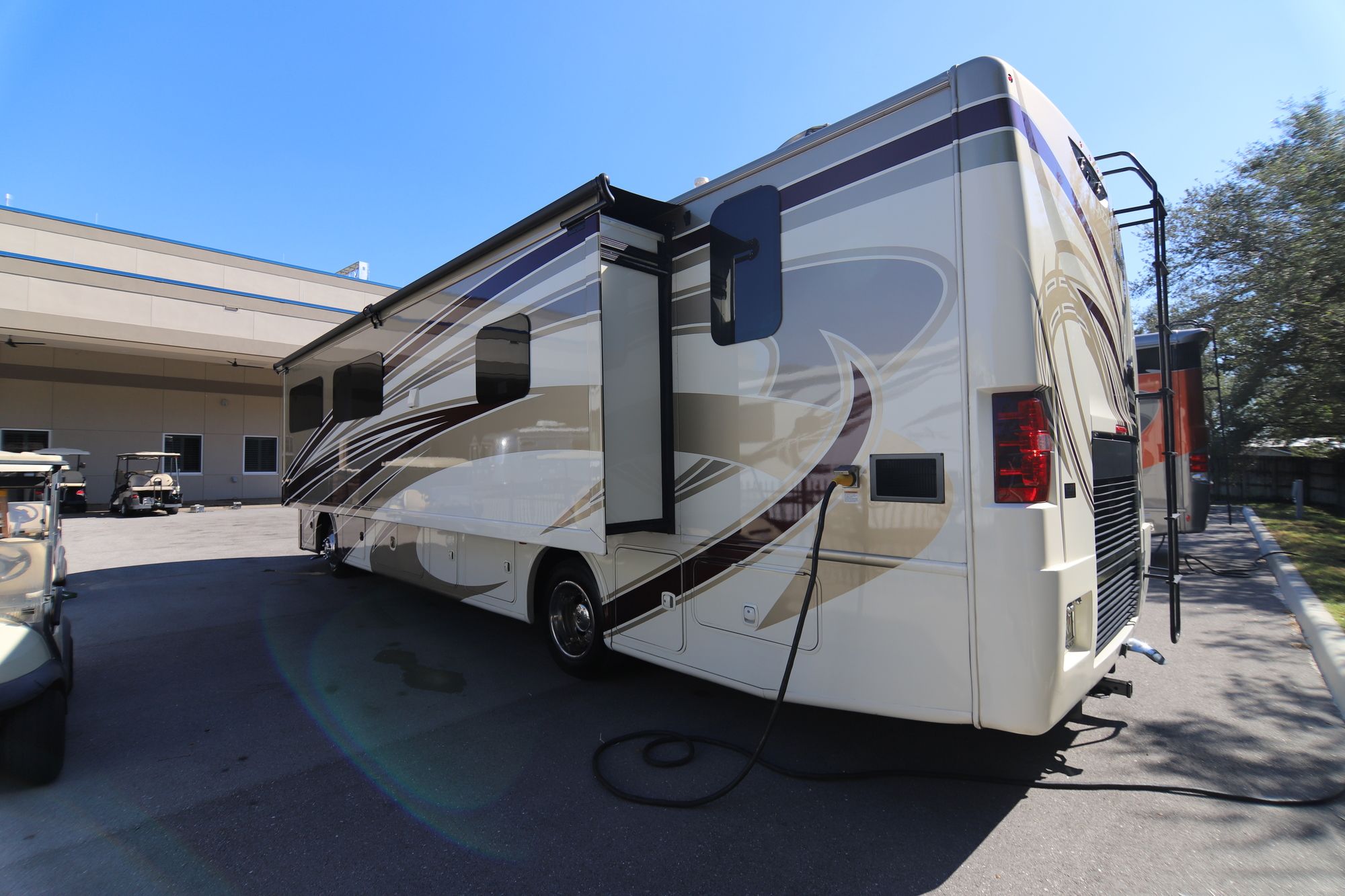 2016 Thor Motor Coach Palazzo 36.1 Class A Diesel Motorhome (Stock 2016 Thor Motor Coach Palazzo 36.1