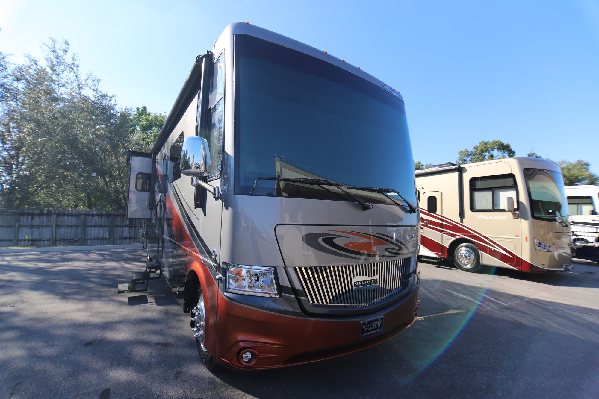 New 2019 Newmar Canyon Star 3927 Class A  For Sale