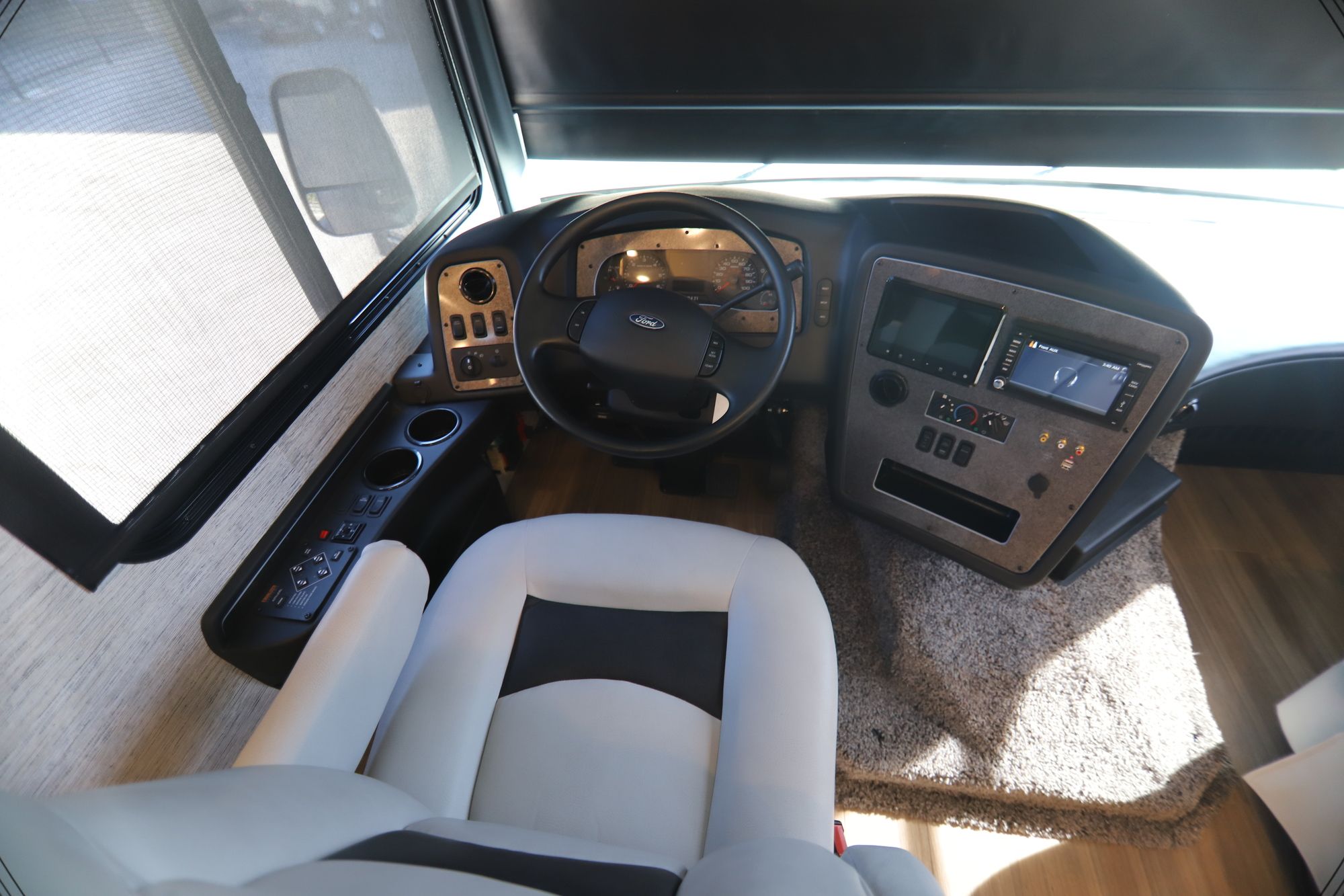 New 2019 Newmar Canyon Star 3927 Class A  For Sale