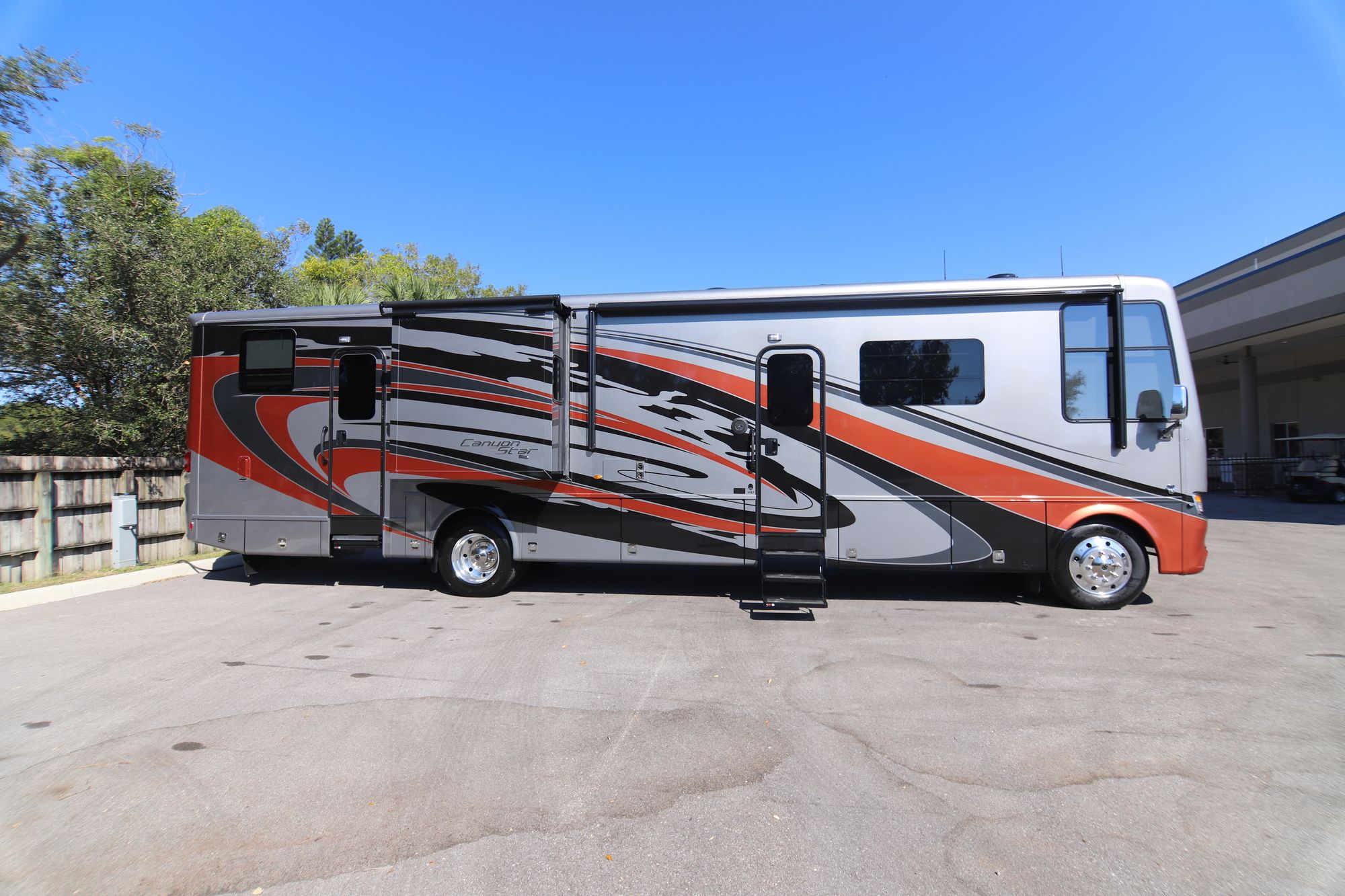 2019 Newmar Canyon Star 3927 11674