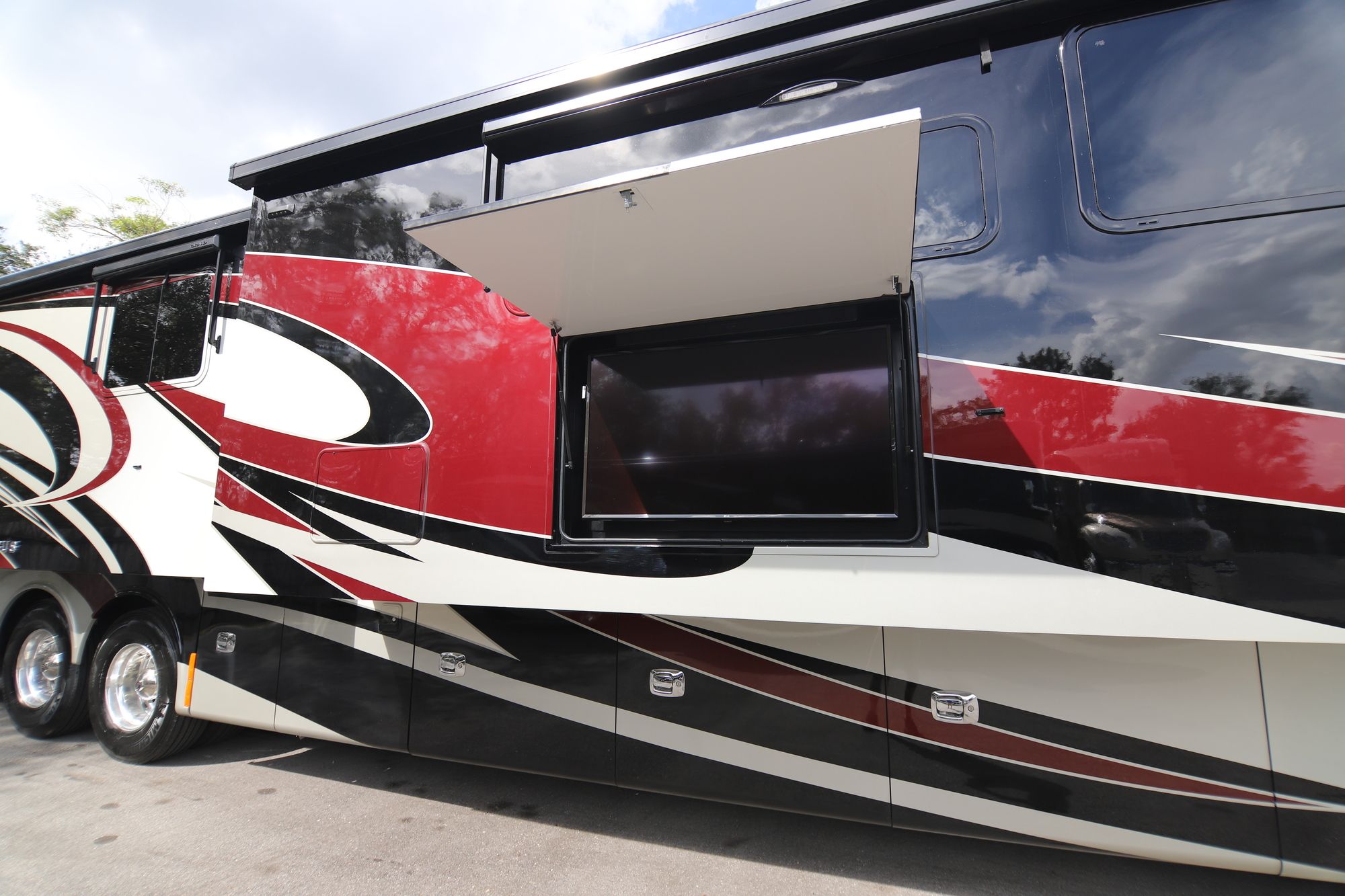 New 2019 Tiffin Motor Homes Allegro Bus 45 OPP Class A  For Sale